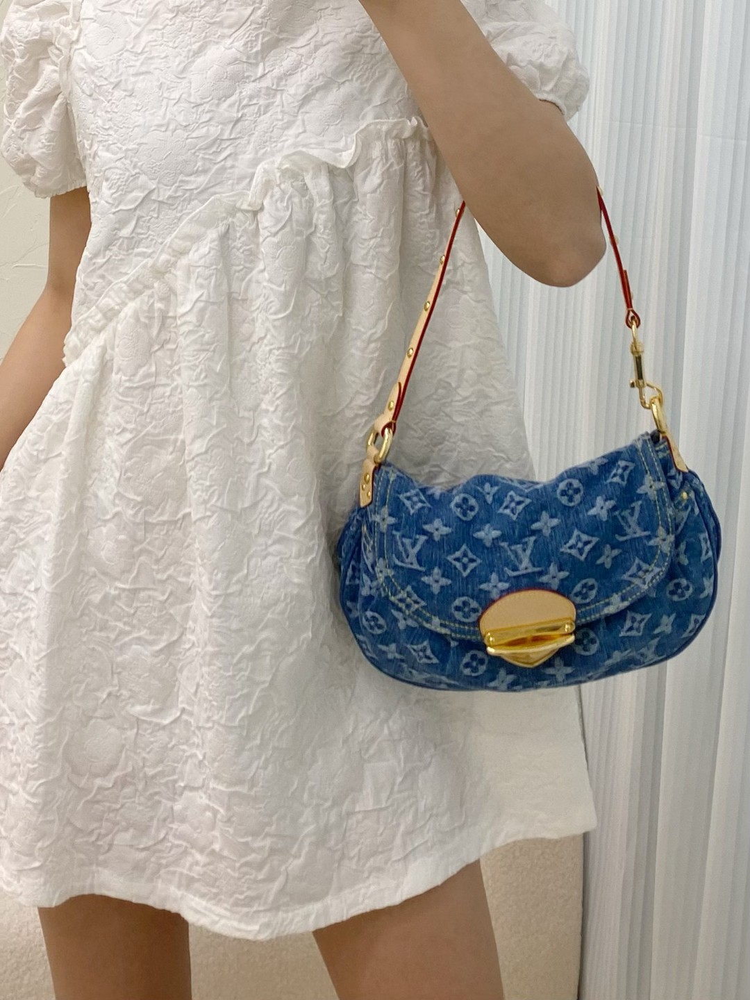 Louis Vuitton SUNSET underarm bag M46829 blue denim
