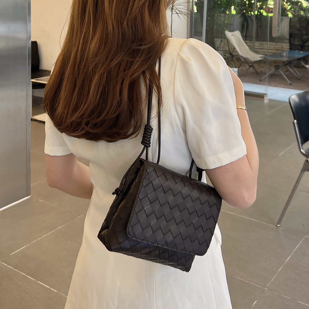 Bottega Veneta Bv new mini crossbody bag