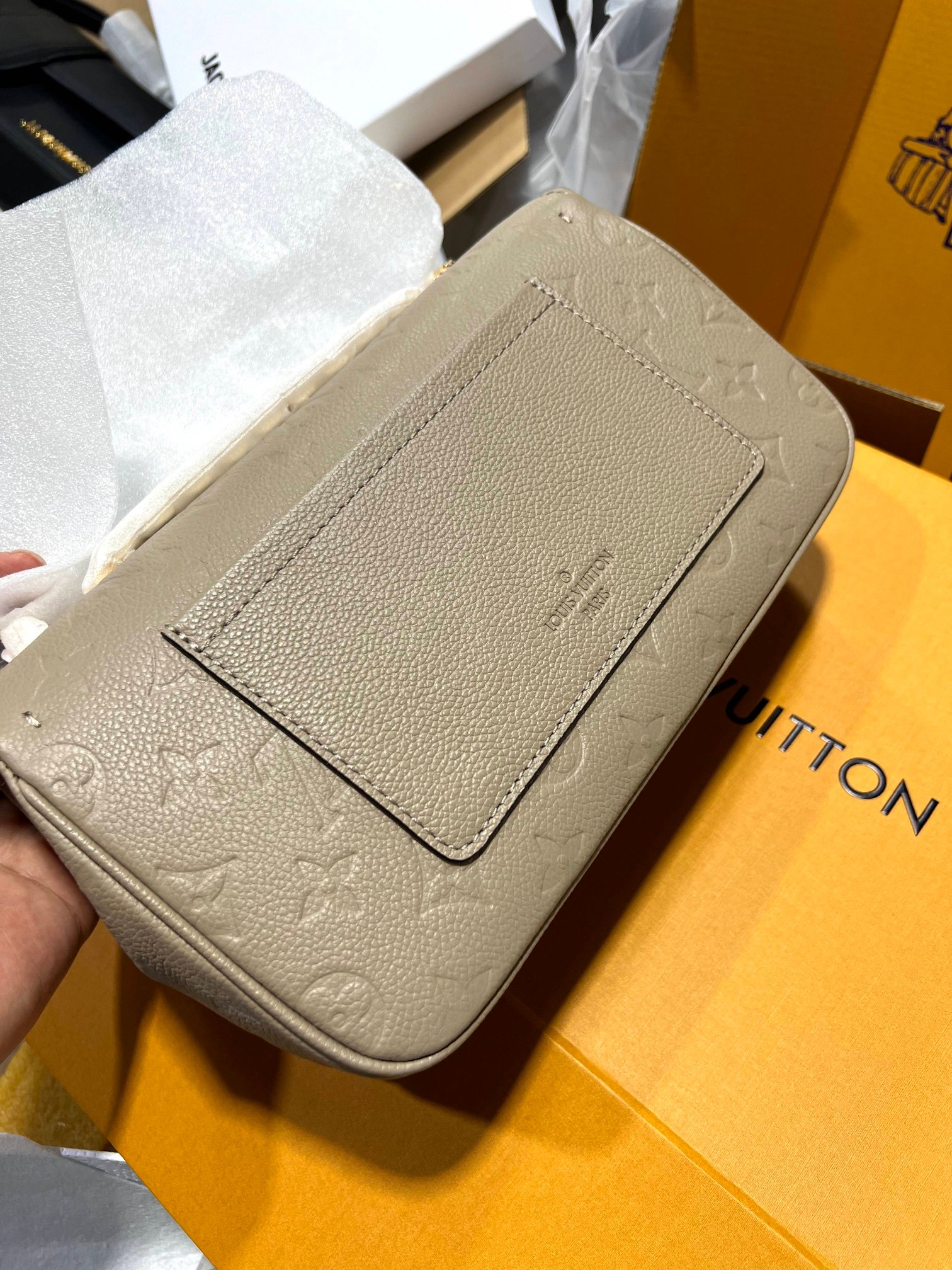Louis Vuitton Classic bags continue to be distributed!