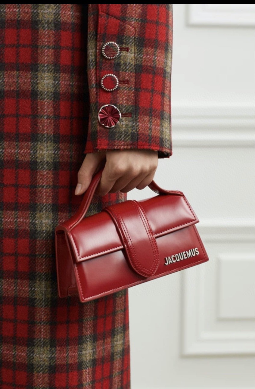 Open edge pearl redJacquemus bamnino