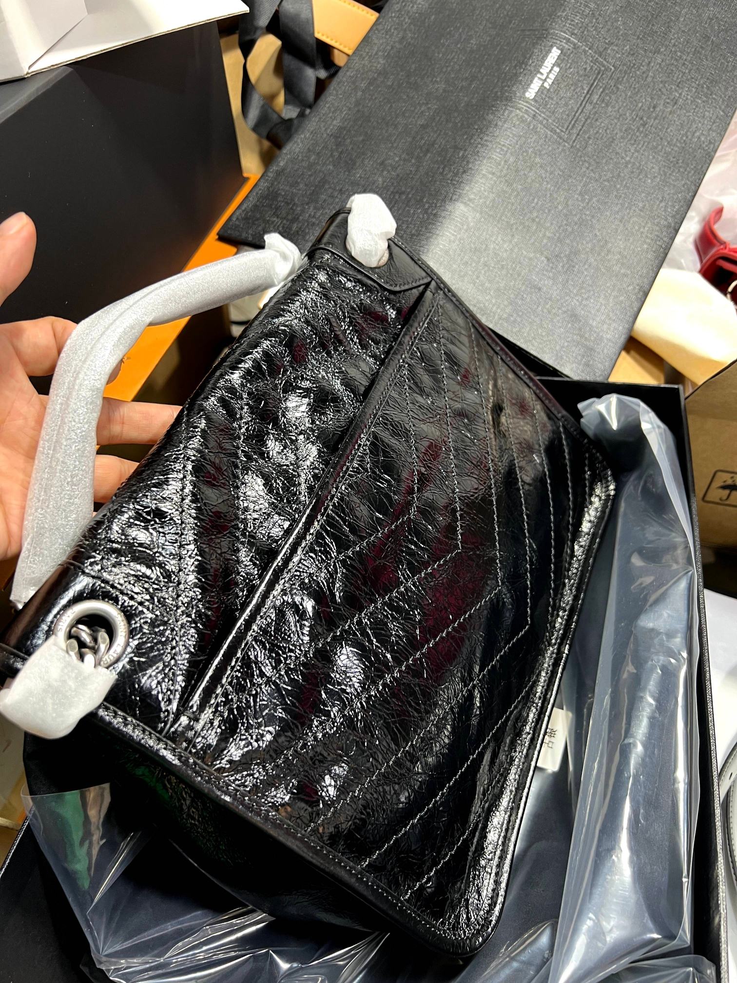 Saint Laurent YSL niki classic 28cm medium size! It was launched five years ago and I cant remember how many I sold. The price I bought later was
