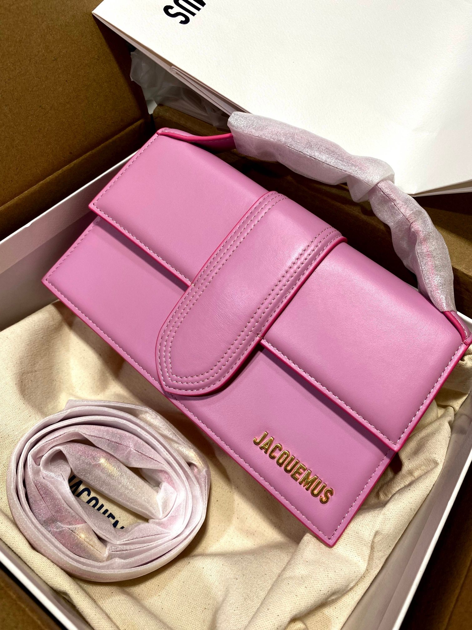 Jacquemus Rare whole leather rose powder
