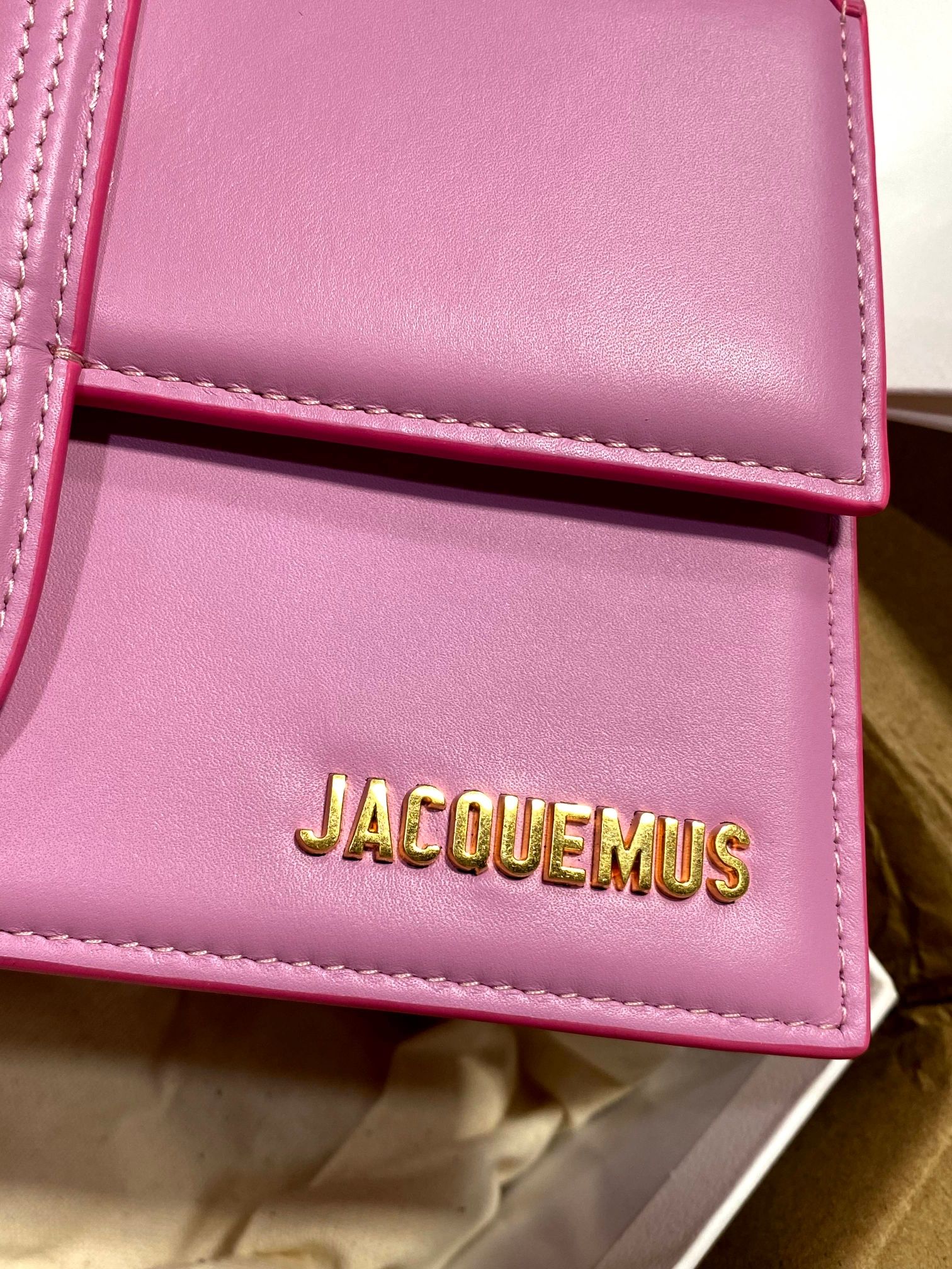 Jacquemus Rare whole leather rose powder