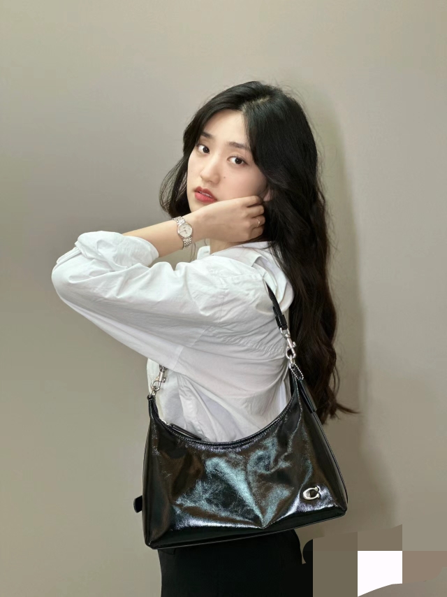 black top coach