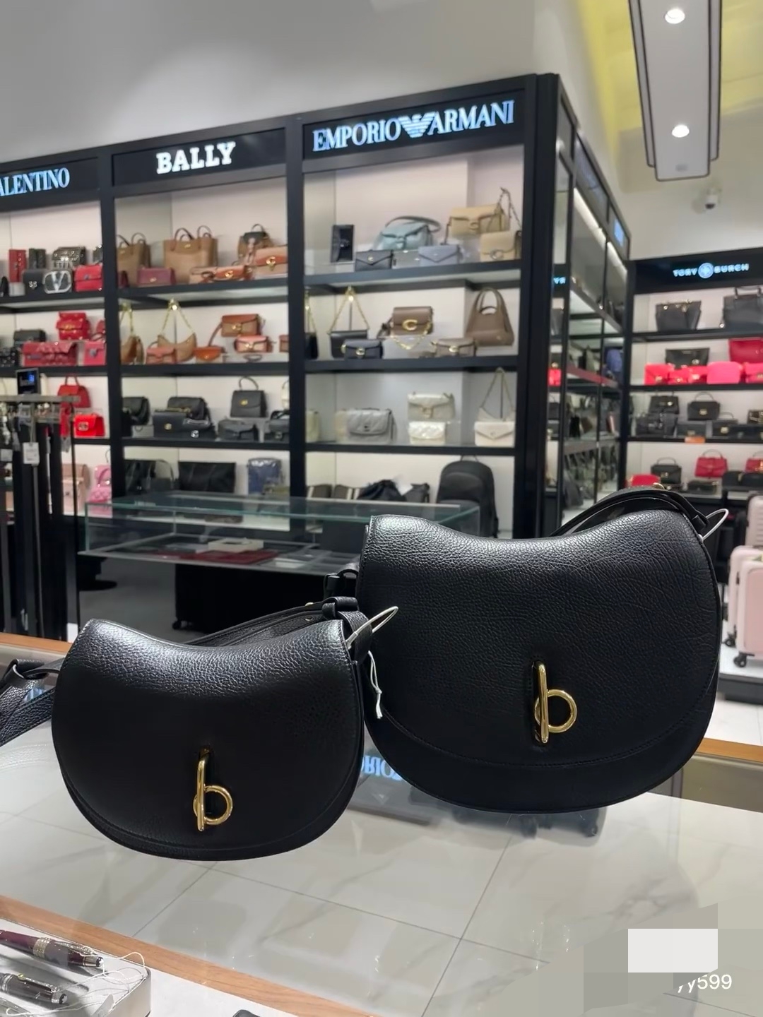 Burberry Big and small size counter comparison picture !