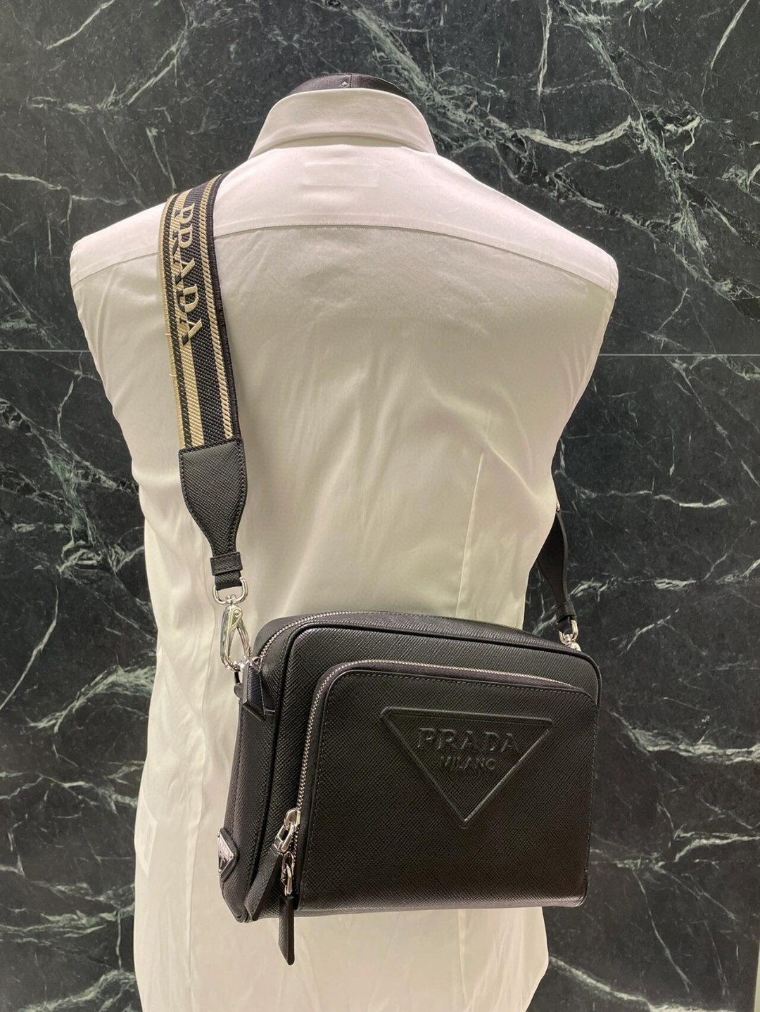 Prada Rare version counter inspection (full set of counter version packaging, exclusive sale), embroidered webbing cross-body bag for men, offici