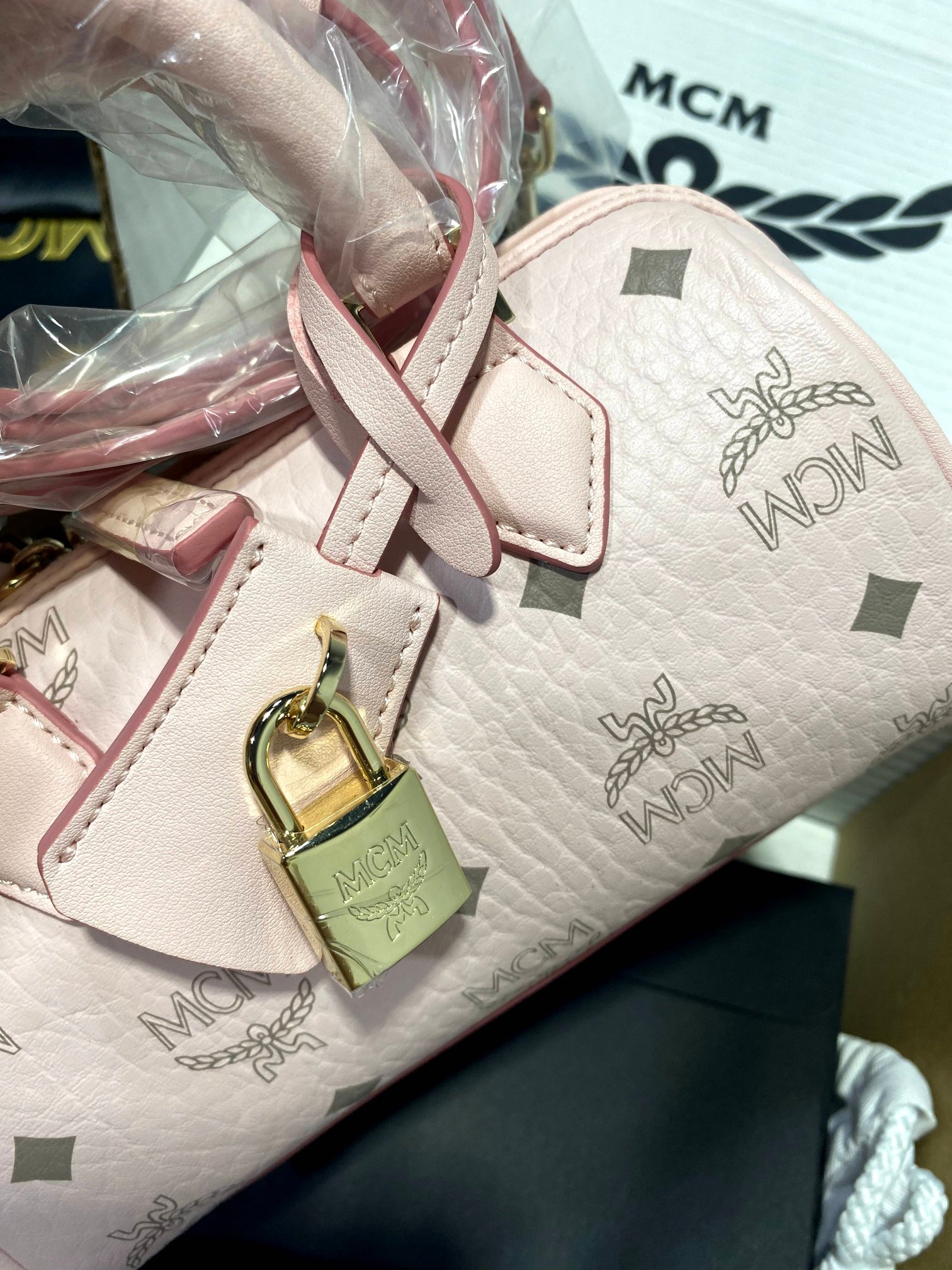 MCM Challenge to send 100 bags on behalf of fans every day