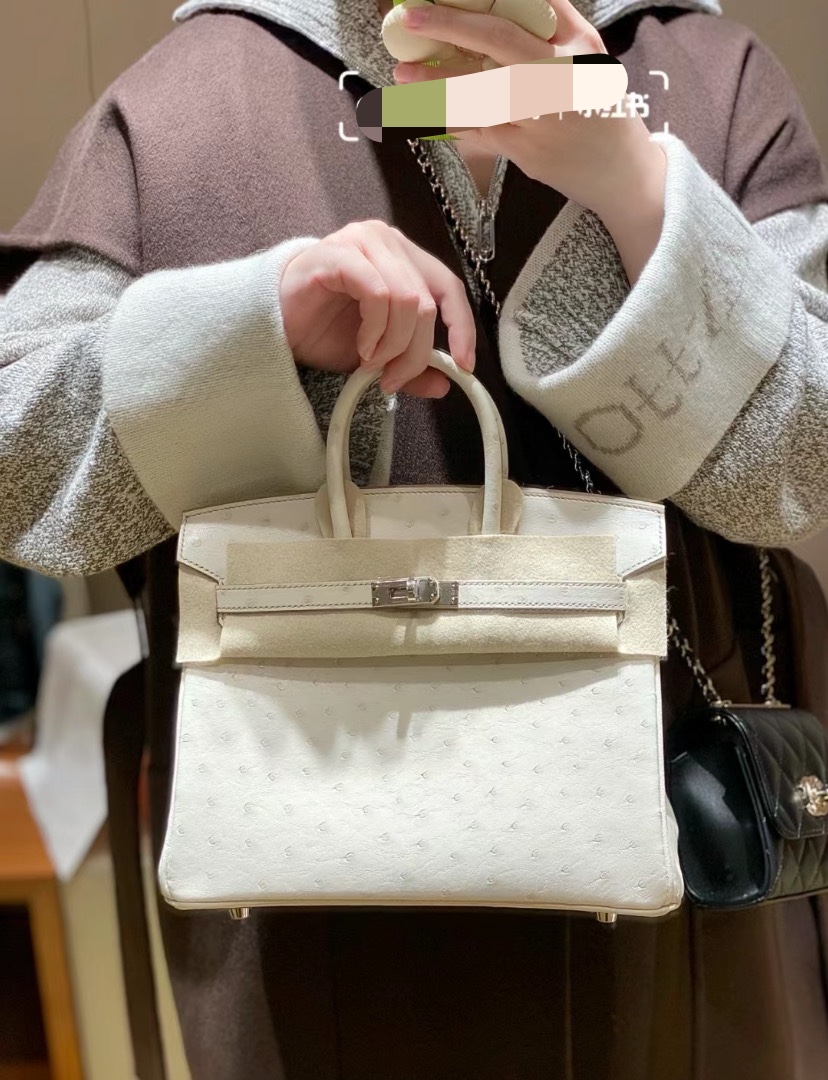 Hermès Product _dxLqf3j_eC8y3SJYDpanllvDTyWZY0BvrFJCbPg