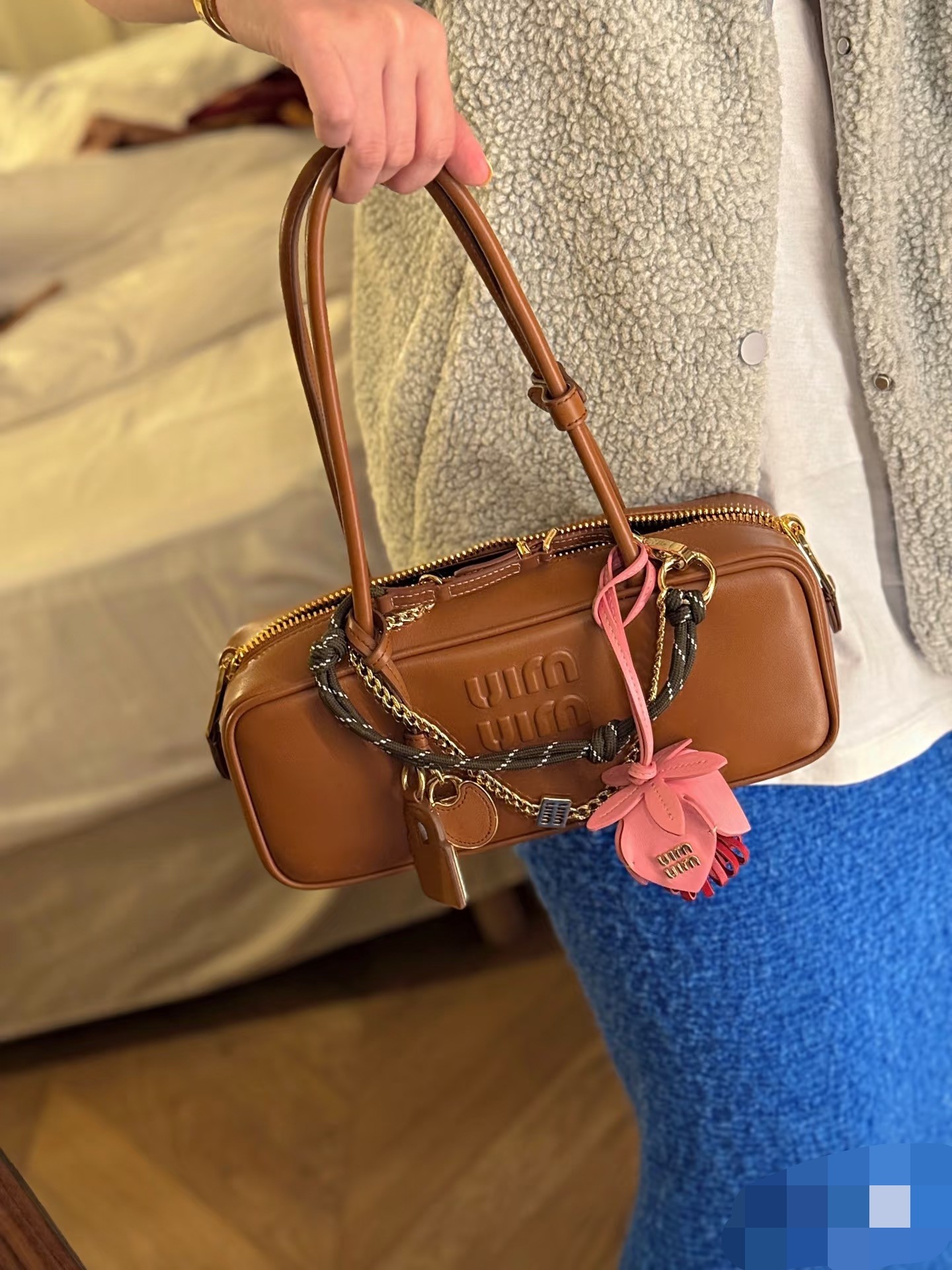 Miu Miu Upper body effect! College style and casual style are easy to choose~