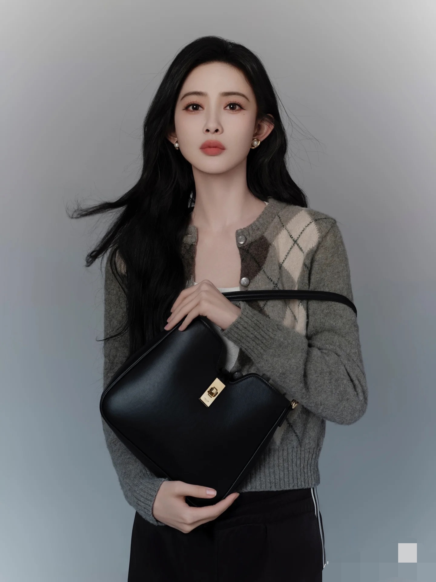 Celine Black upper body effect, so beautiful
