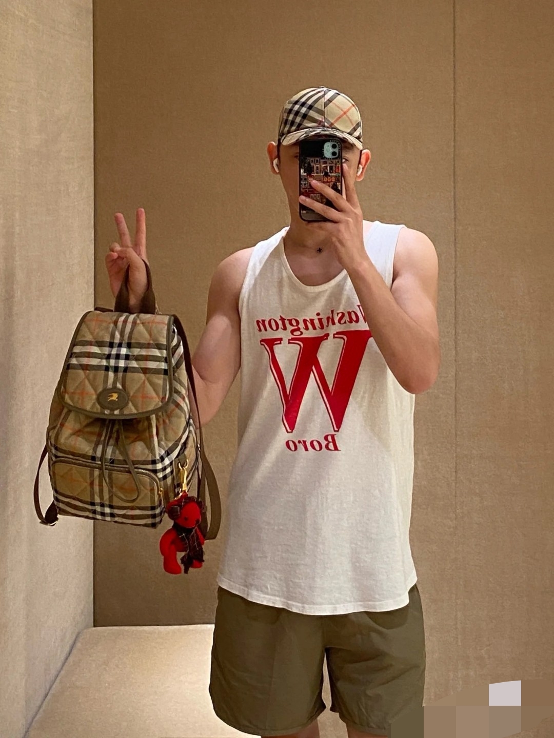 Burberry Upper body picture