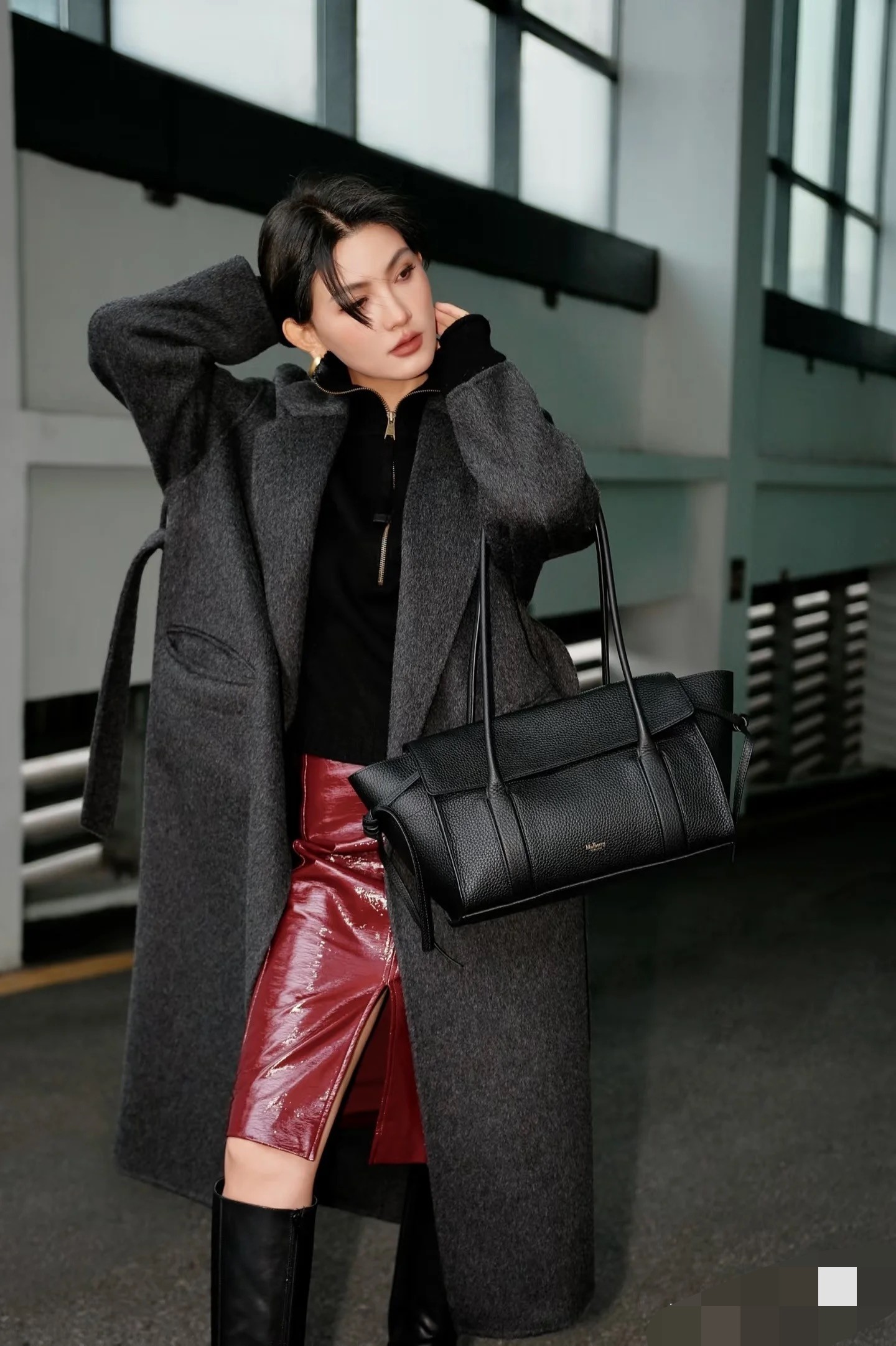 Mulberry Too advanced! The side ears can be pulled out or retracted
