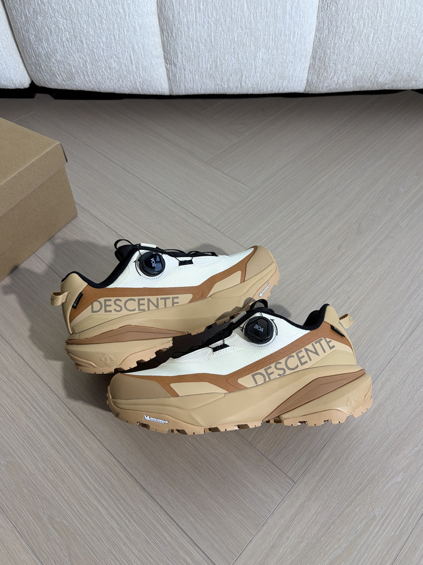 _dxq9s1KzJFnn-0MmWpJ_TQfhyH8joKNGH_h8y9Q