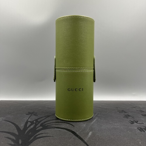 Gucci Round Makeup Brush Set - Goat & Synthetic Fiber, Pony Hair Brushes 1 Gucci Round Makeup Brush Set - Goat & Synthetic Fiber, Pony Hair Brushes