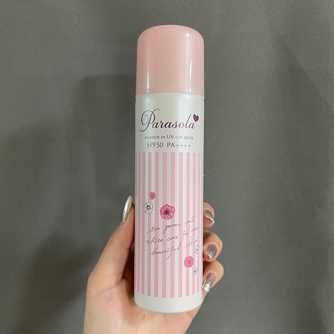 专柜品质/40💰90g
专柜品质/45💰110g
新版娜丽丝防晒喷雾🔜官网防伪‣SPF50+PA++++能让肌肤免受紫外线伤害，国内最高的防晒系数能抵御UVA、UVB。特别添加10种丰富的美容液精华，全面防晒的同时呵护肌肤，透明无色不泛白，即使是头发或上妆后都可使用！防水配方 可以倒着使用，即使后颈、背部、脚尖等难涂抹部位也能轻松喷到。清爽不黏腻，带有淡淡的花香，清香怡人👏
