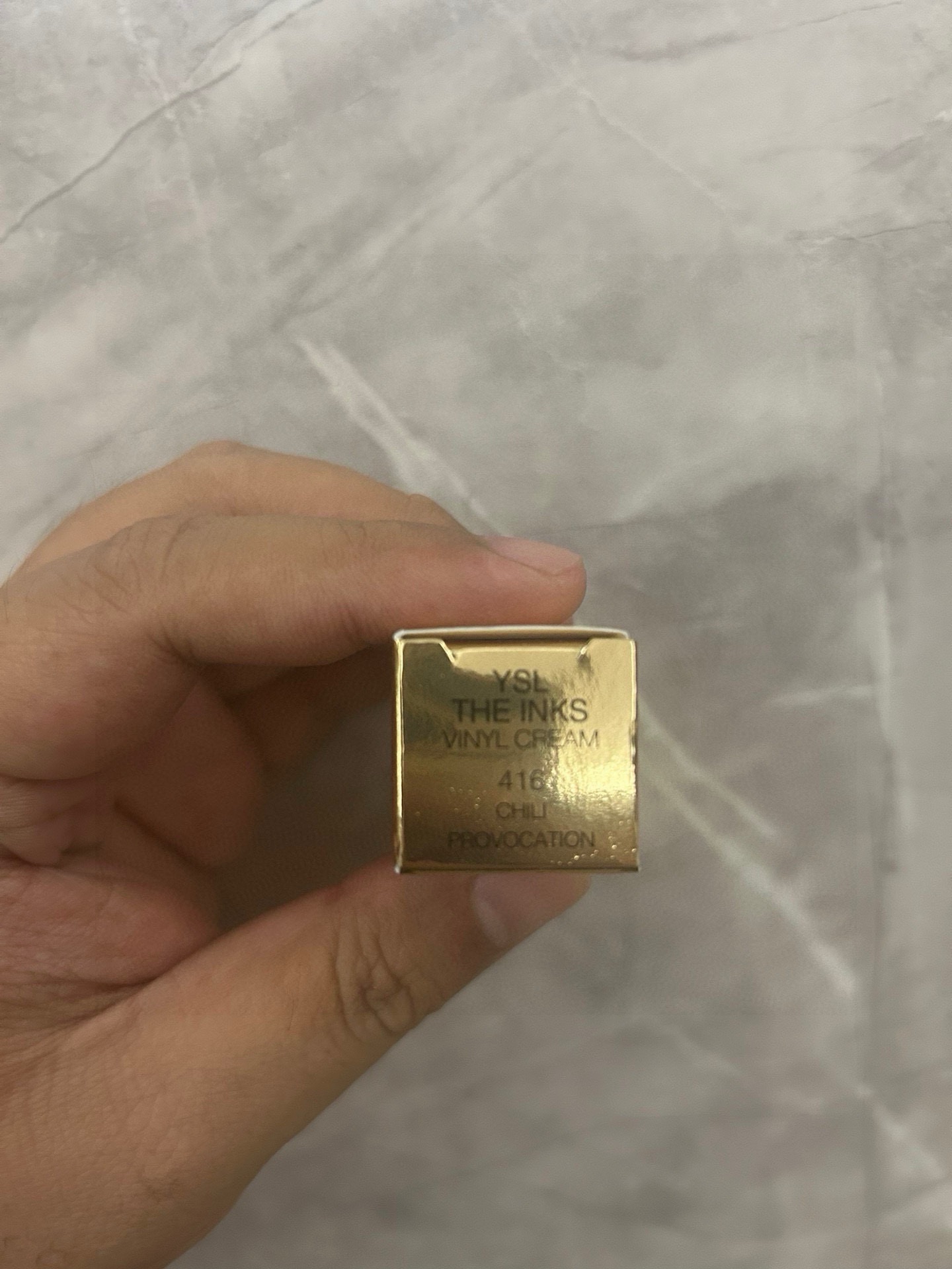 专柜品质/45💰包邮
圣罗兰爱心浮雕黑管唇釉5.5ml！色号：44#，403#，416#，440#，610#，611#，614#，620#，621#，622#，