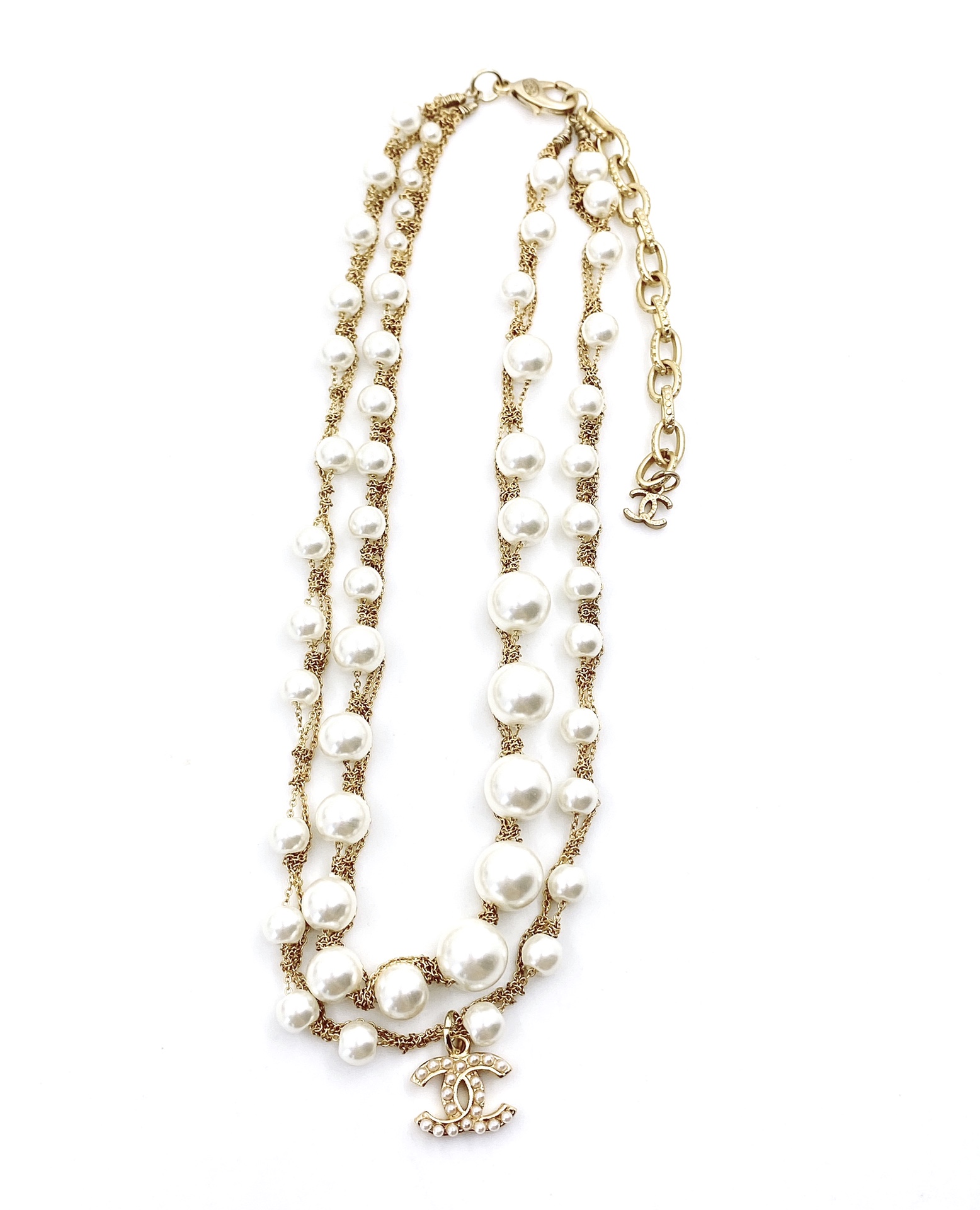 Chanel高品质️爆款双层珍珠项链一比一定制每一个细节都很精细自购官网开模这款设计非常美轮美奂打结缠绕