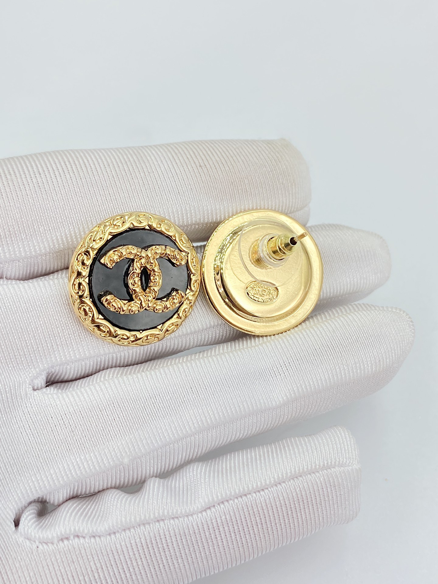 Chanel luxury designer product 3