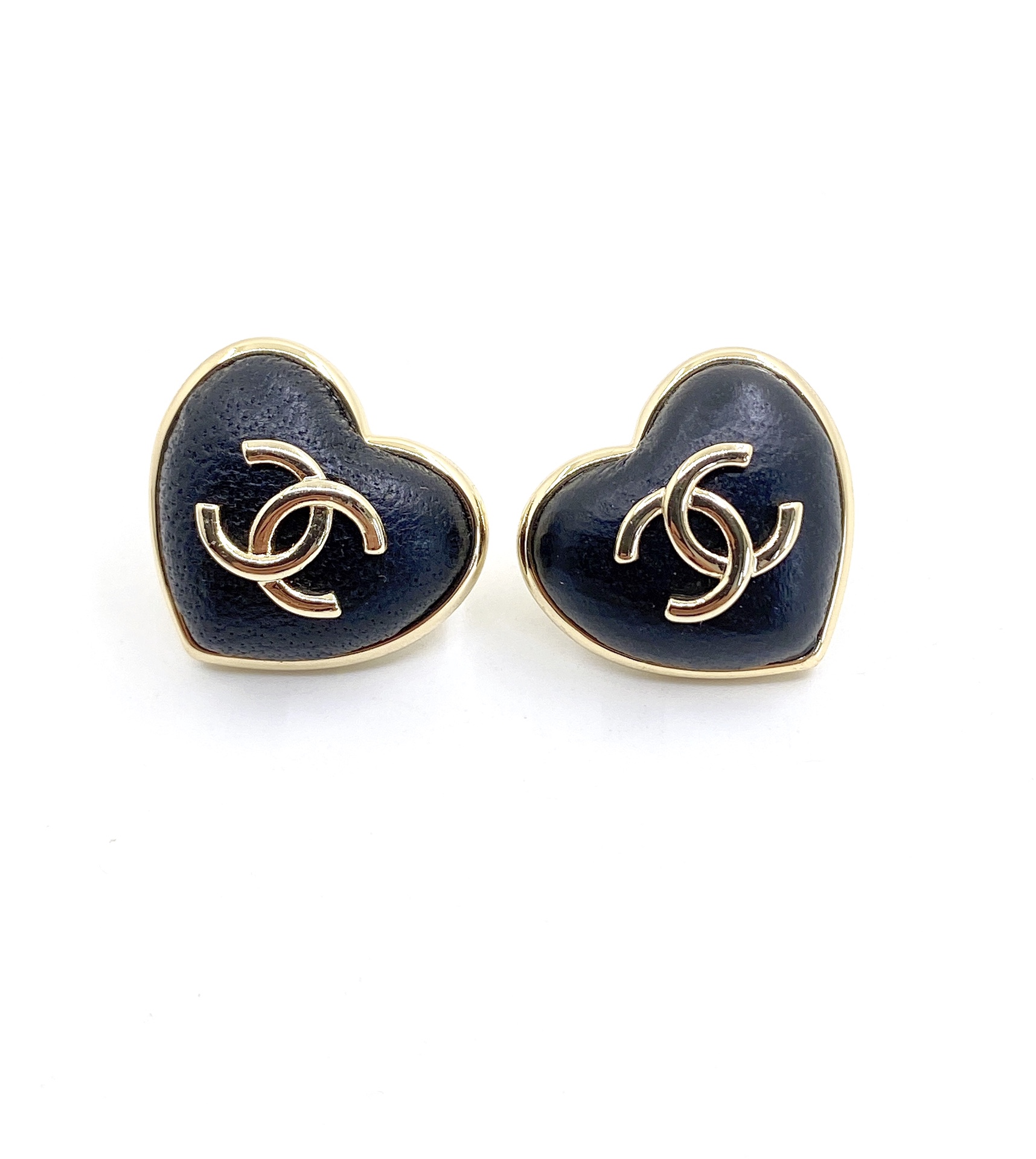 NO:111633,ch*nel latest black love earrings] consistent ZP brass material, jewelry quality19860909ch*nel 最新款黑色爱心耳钉】一致ZP黄铜材质,饰品精品,Jewelry