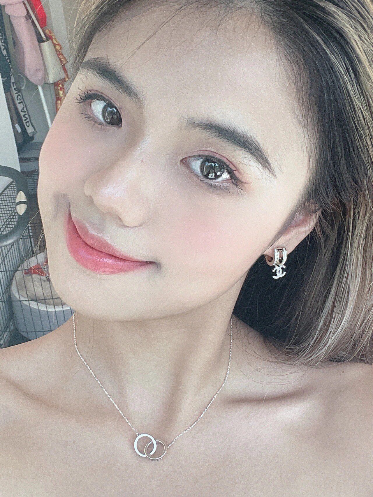  【chanel  最新款🆕🆕圆形小双c耳环】一致专柜🆕黄铜材质