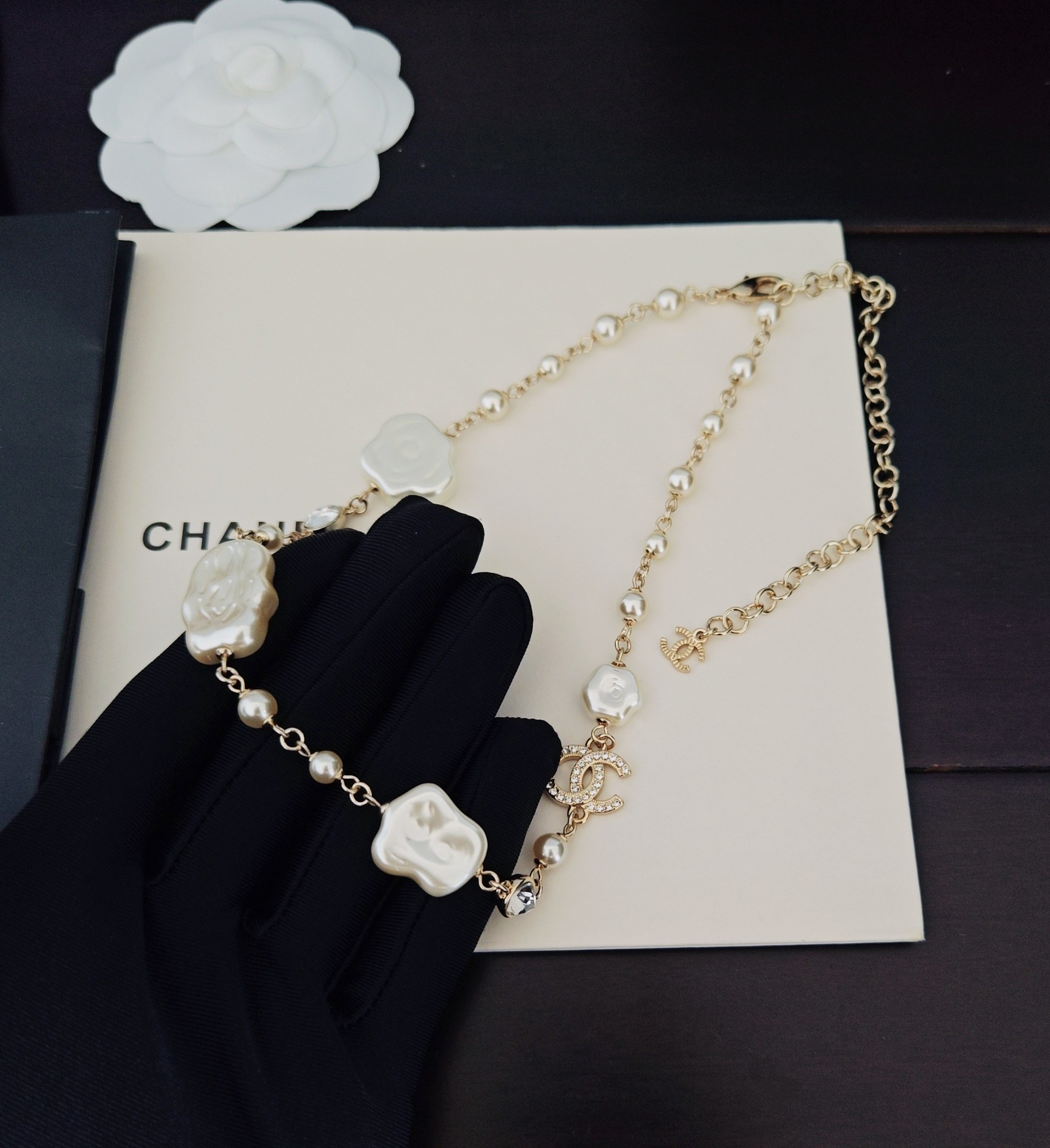 、【ch*nel  最新款🆕🆕异形珍珠项链】一致专柜🆕黄铜材质   