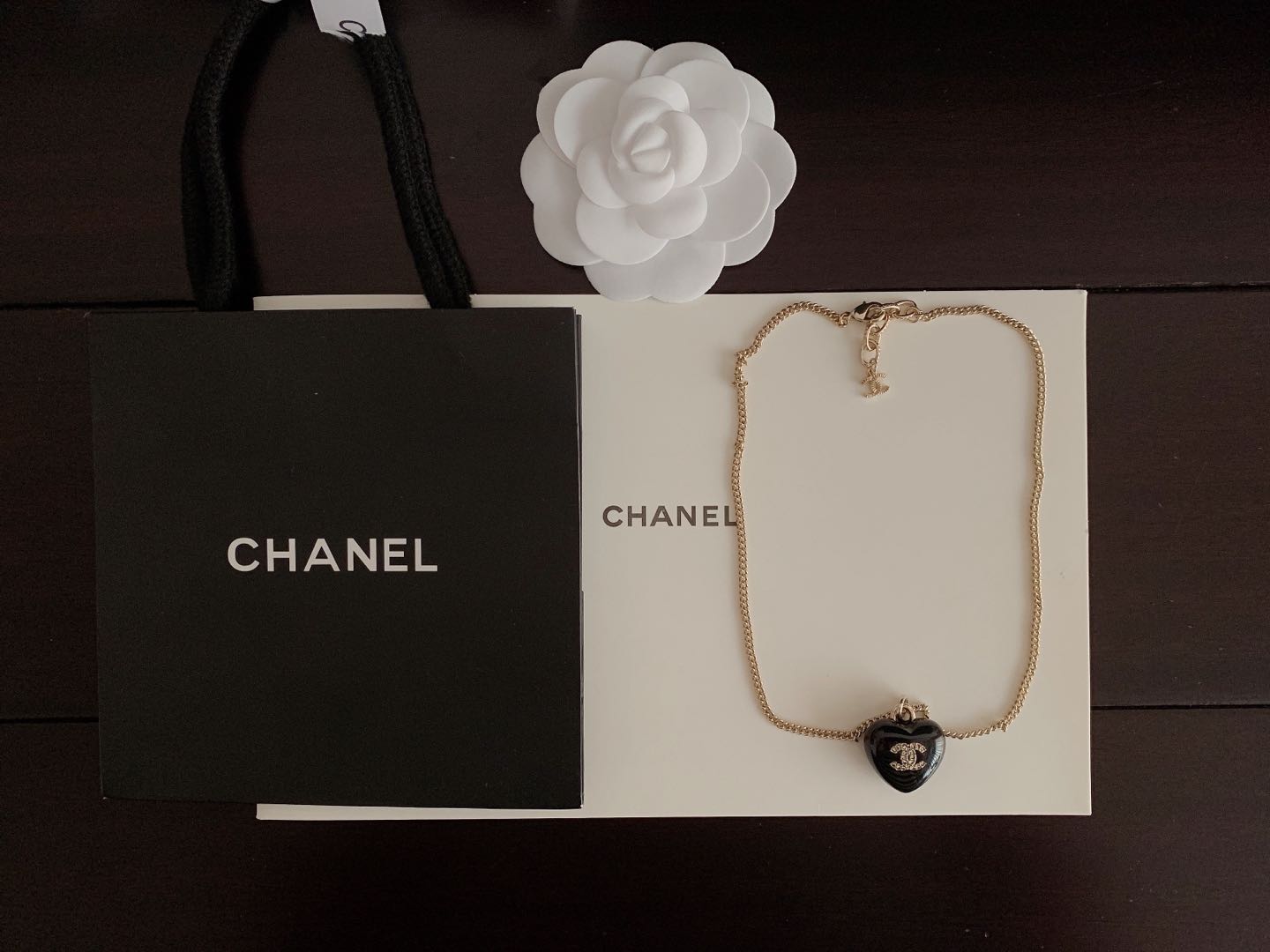 Chanel - Necklace - JR15DF8FE4FFE4