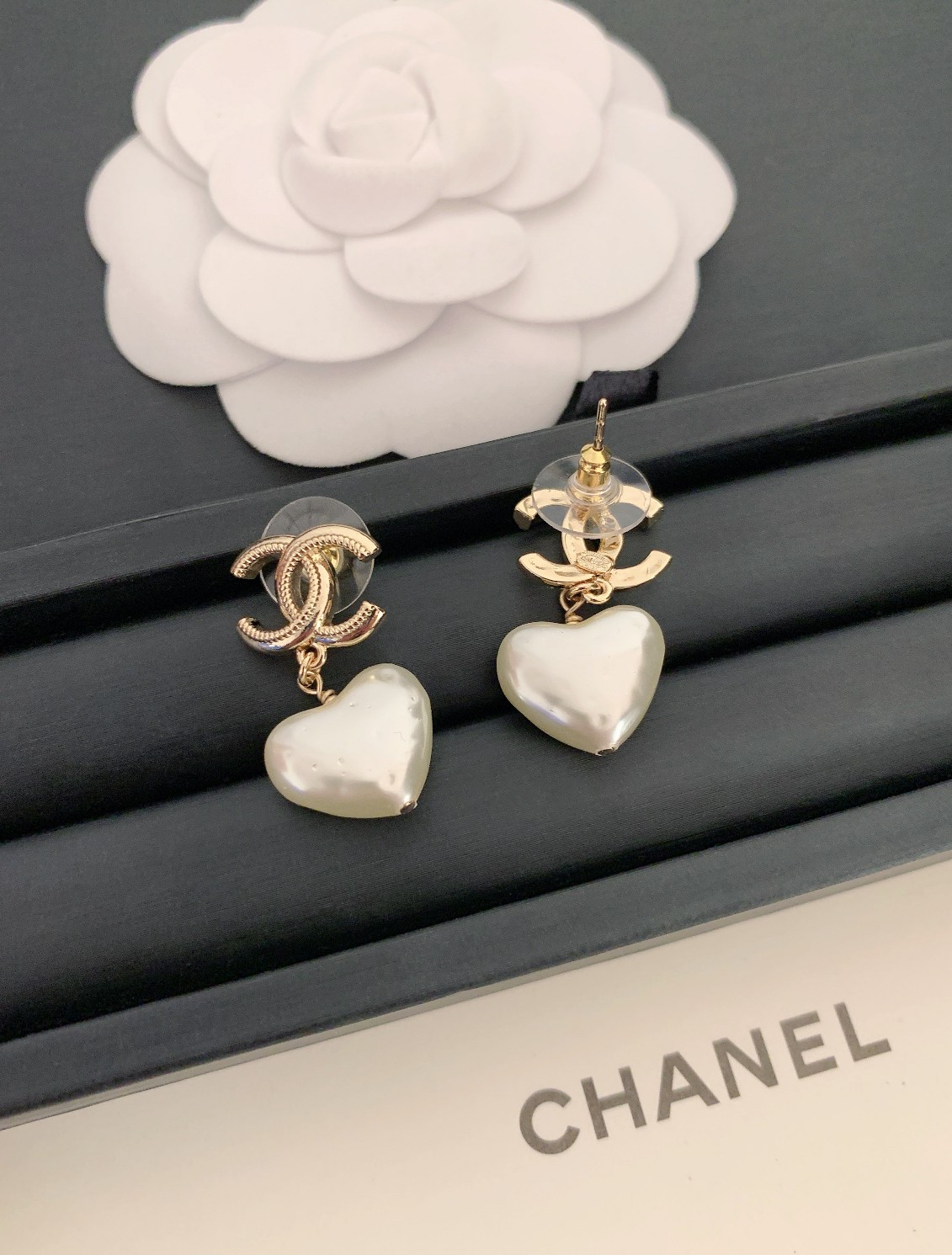 Chanel - Earrings - JRE1E8422DC168