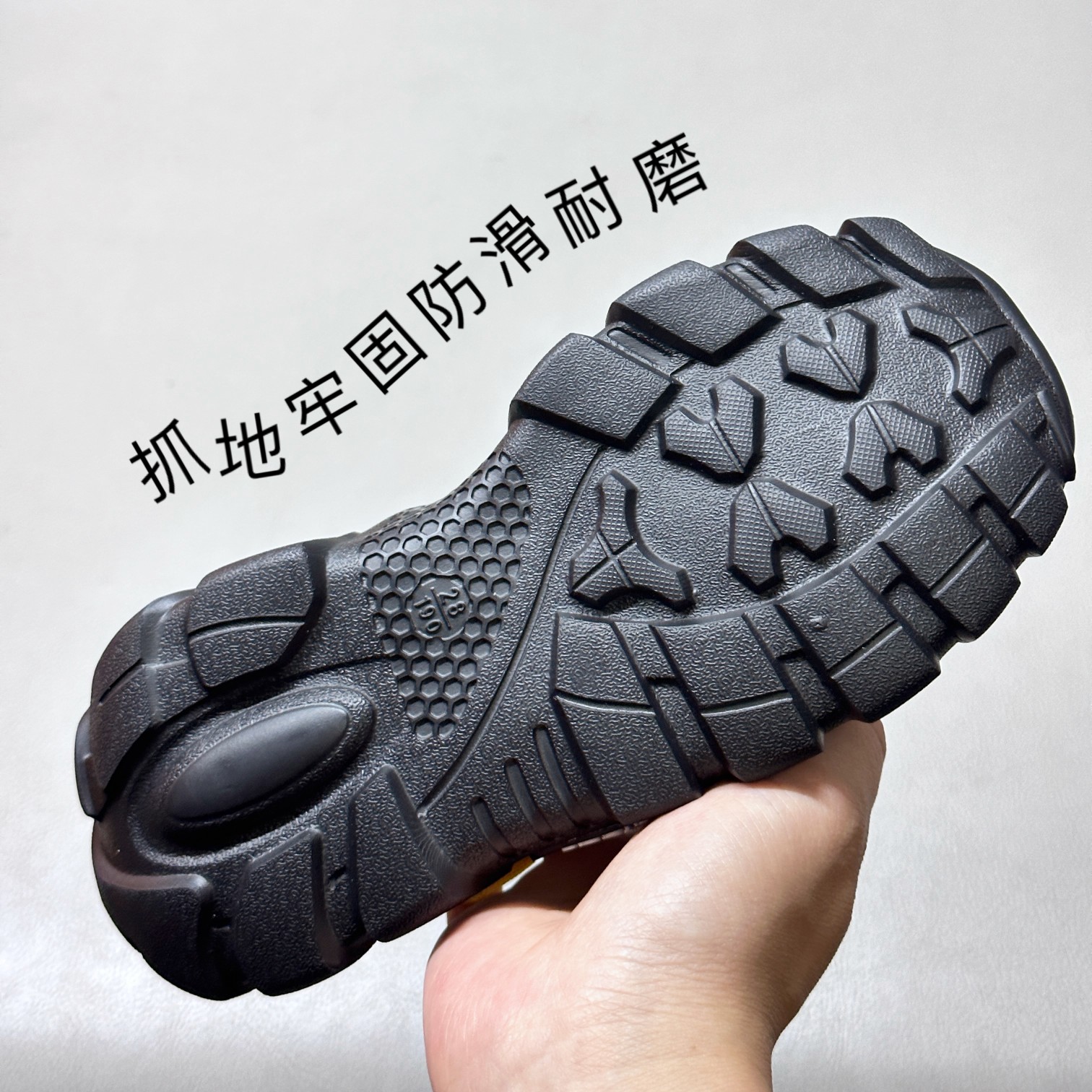 图片[9]-阿迪达斯儿童海螺沙滩凉鞋官网独家首发[庆祝] 透气包头防踢 魔术贴穿脱便捷为一体鞋面设计 防滑耐折耐磨 柔软有韧性，特别设计的鞋头自然上翘15度贴合孩子走路习惯 防止摔跤的高级EVA鞋底🔥 三色：港灰绿，象牙白，雪花粉 尺码：26-37-选品中心