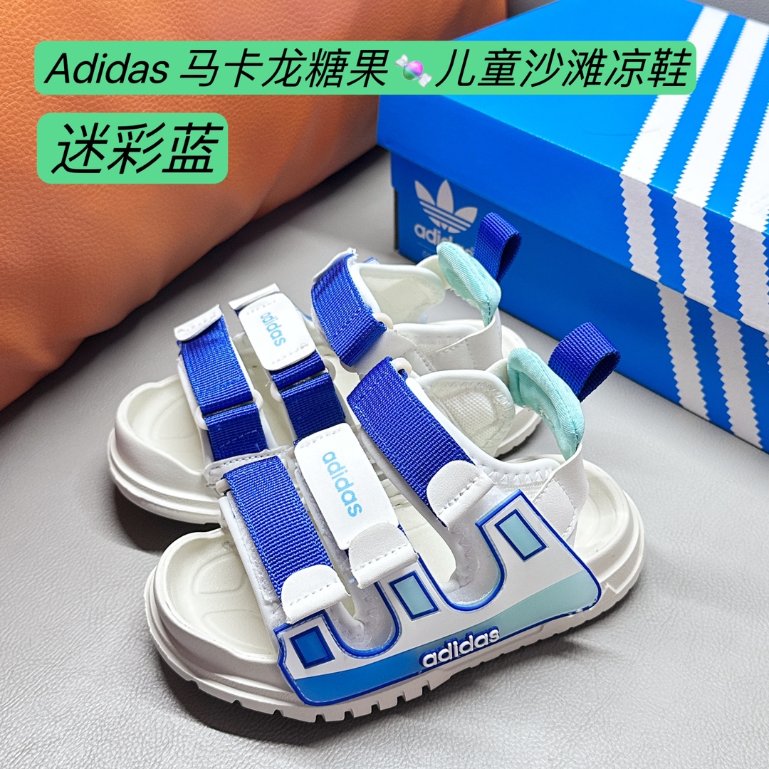 图片[3]-🚦配色合集🔻 🔗 Adidas马卡龙糖果🍬儿童沙滩凉鞋 尺码：26-35码 👍 独特的魔术贴设计，让穿脱变得简单快捷，即使是最忙碌的父母也能轻松应对🏃‍♀️🏃‍♂️。小朋友们再也不用担心鞋带松掉，随时都能欢快地在沙滩上奔跑🌊。 👟 软底设计贴心呵护小脚丫，无论是沙子还是鹅卵石，都能轻松承受，让每一步都成为快乐的足迹👣。绝对是海滩派对的焦点🌟！ 🏷️ #夏日沙滩必备 #儿童魔术贴凉鞋-选品中心