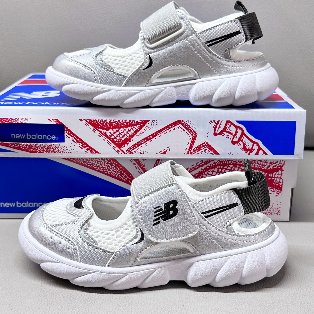 图片[7]-NB920🍬儿童沙滩凉鞋 爆款包头清凉涉水鞋 玩水新搭档 去户外 勇敢闯 3/1人体工学跑跳0鸭梨 轻质橡胶鞋底 魔术贴轻快穿脱 so easy～镂空鞋面 通风带走燥热 轻薄网纹布 透气排汗 三色：黑色 灰色 粉色 尺码：26-37-选品中心