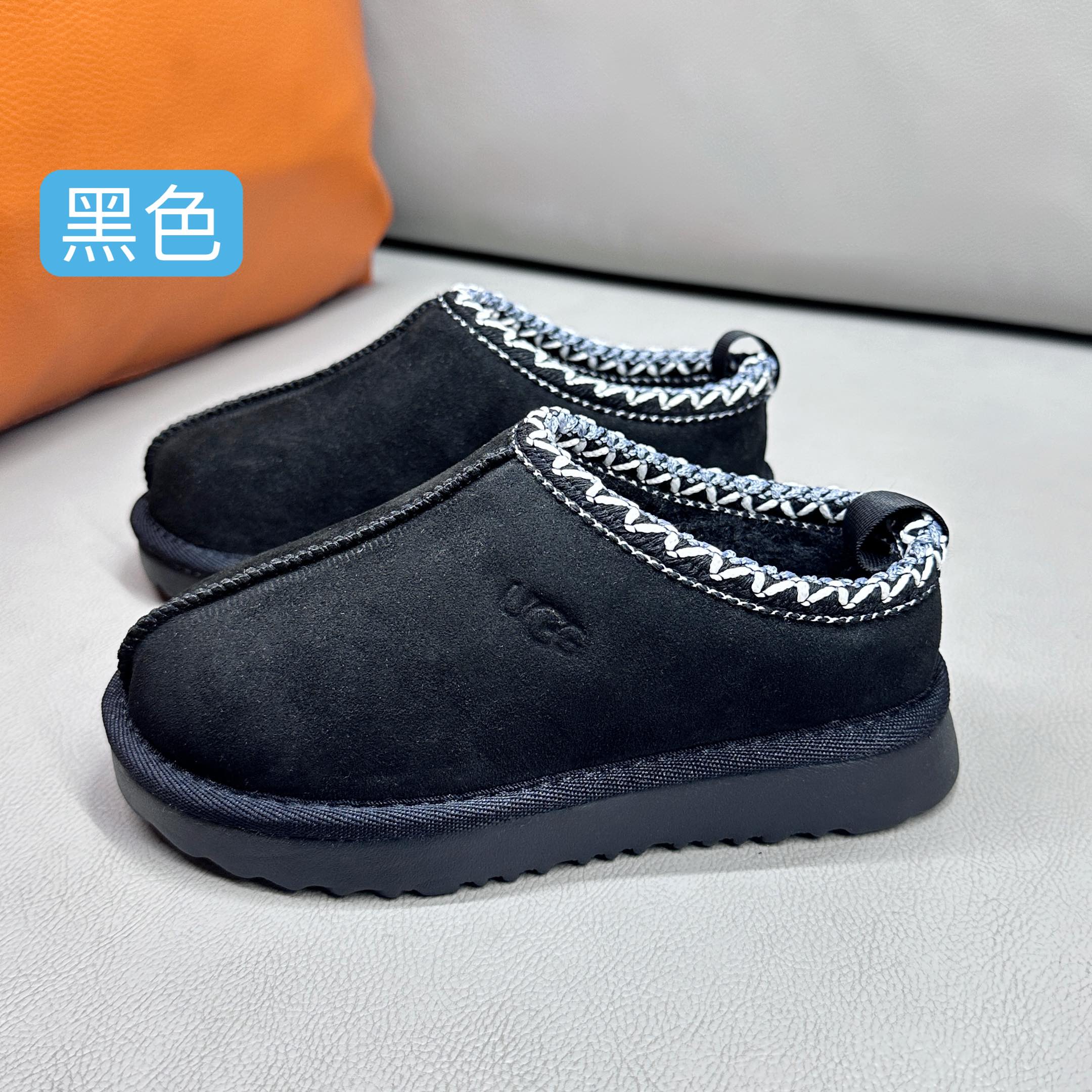 图片[2]-🚦UGG 正确版儿童Tazz塔茨乐福鞋一脚蹬懒人鞋款•尺码表🔻 量好脚长才是选码关键✔️ 🚨不同品牌，不同系列的鞋子，鞋码会存在差异，一定要量好宝宝脚长，脚长对照尺码表【参考适合脚长选码数 🚨孩子3个月脚长就会有变化，多花一分钟选码，节省换码一周的时间👊-选品中心