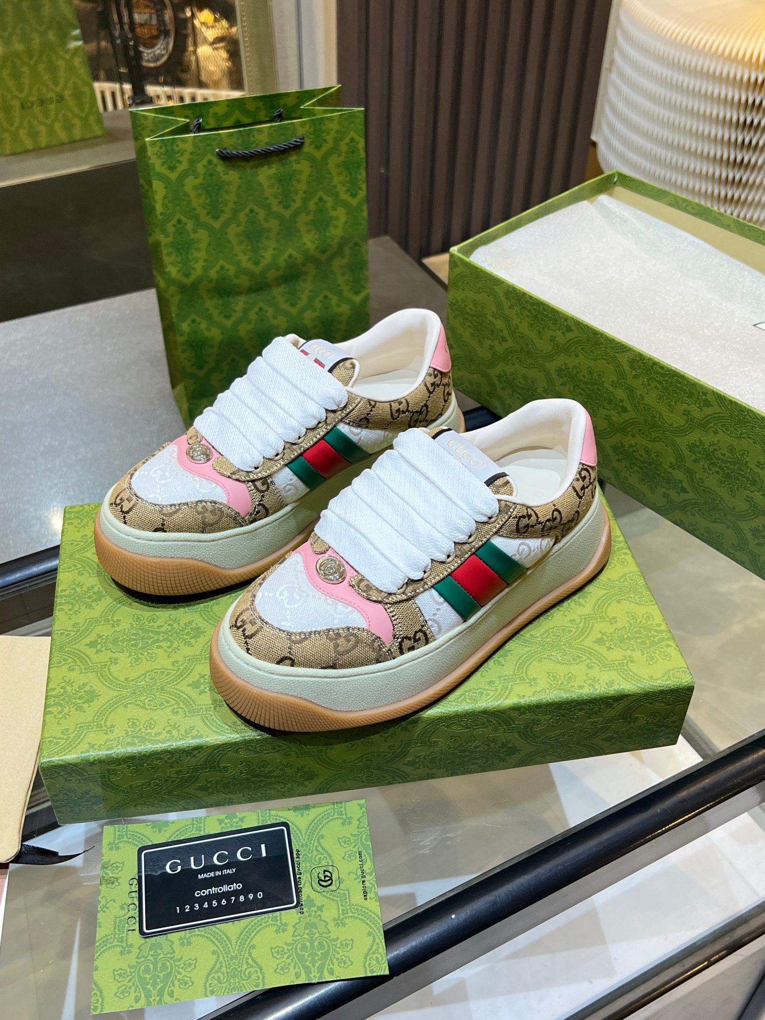 プレミアムスポーツシューズ GG帆布・紫革ディテール・TPUソール