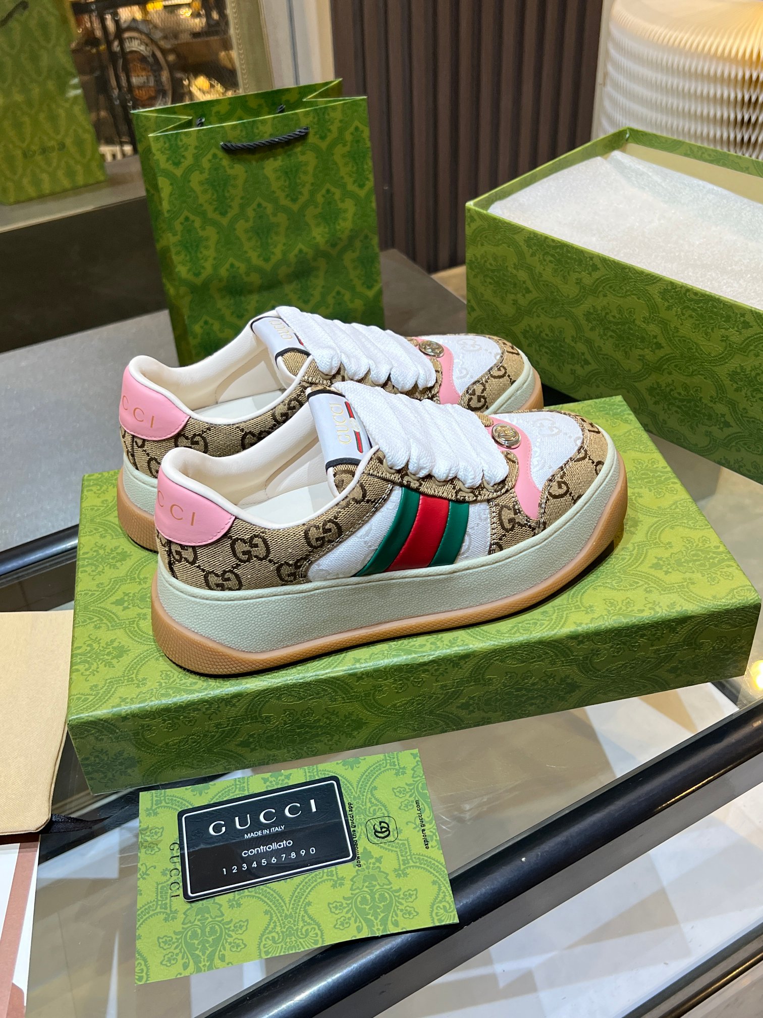 プレミアムスポーツシューズ GG帆布・紫革ディテール・TPUソール