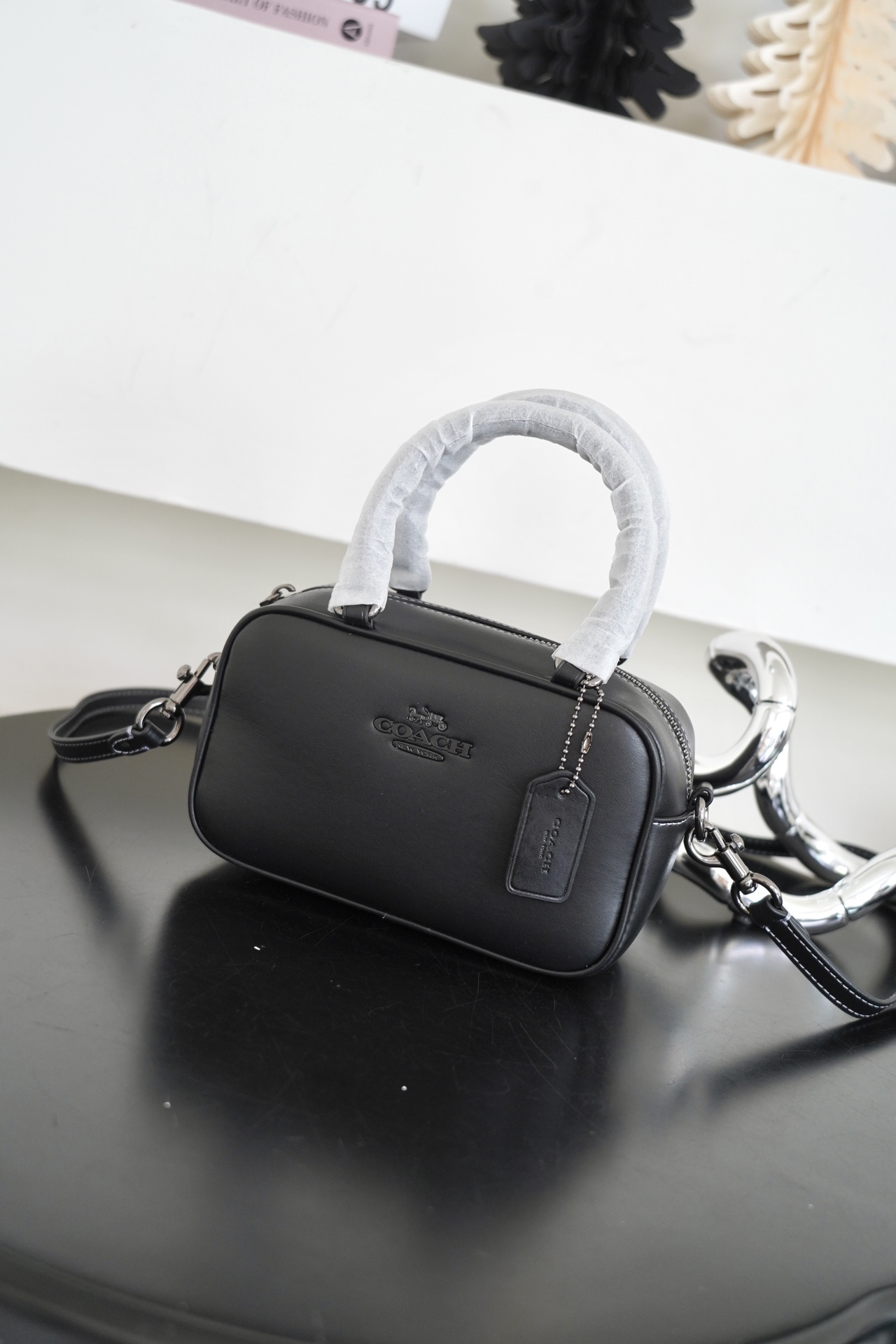 COACH Satchel枕头包 - シンプルでエレガントなデザイン