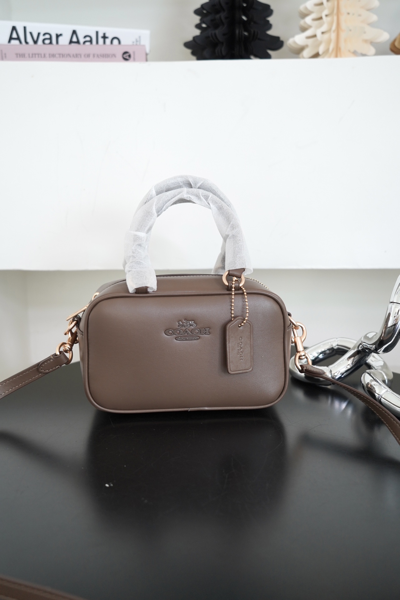 COACH Satchel枕头包 - 新品入荷、スタイリッシュなデザイン