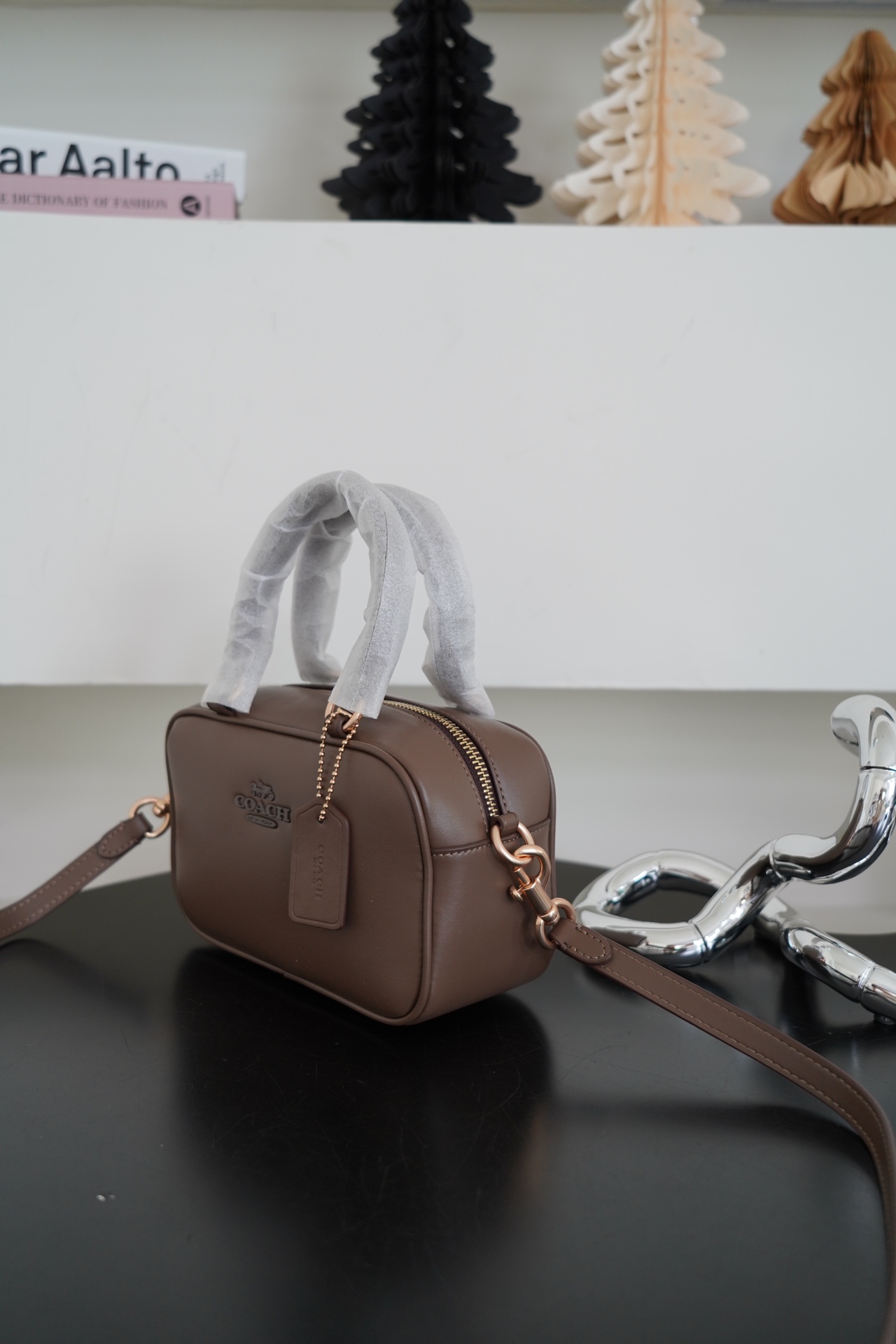 COACH Satchel枕头包 - 新品入荷、スタイリッシュなデザイン