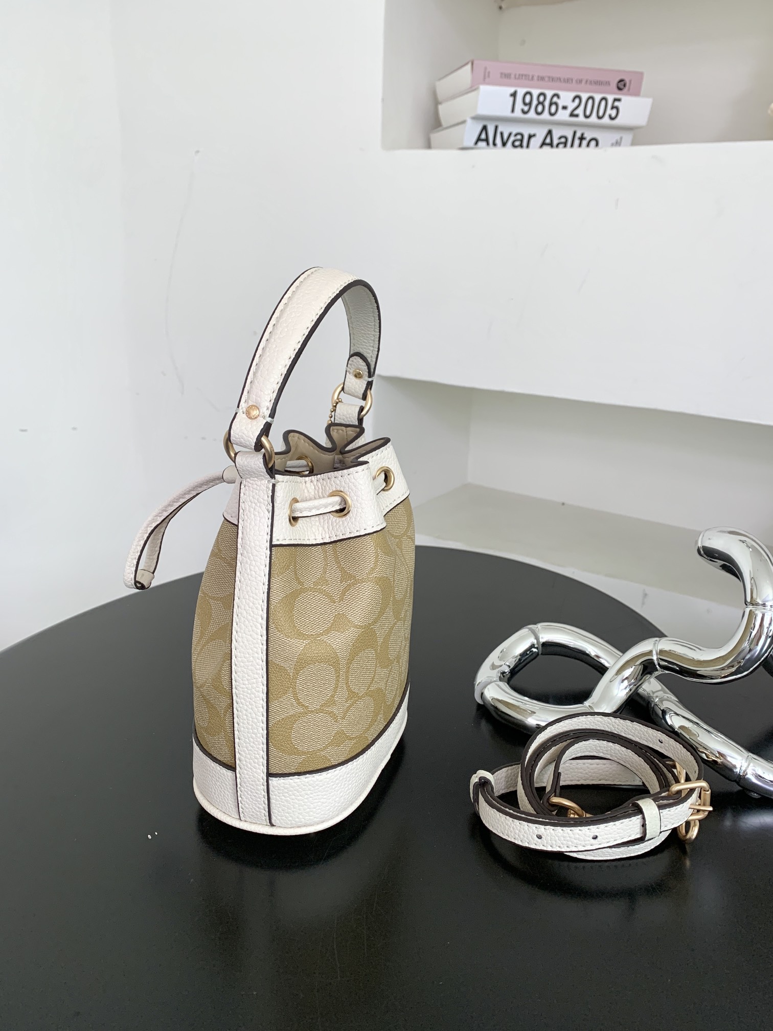 杏老花 美しいデザインと高品質のバランス