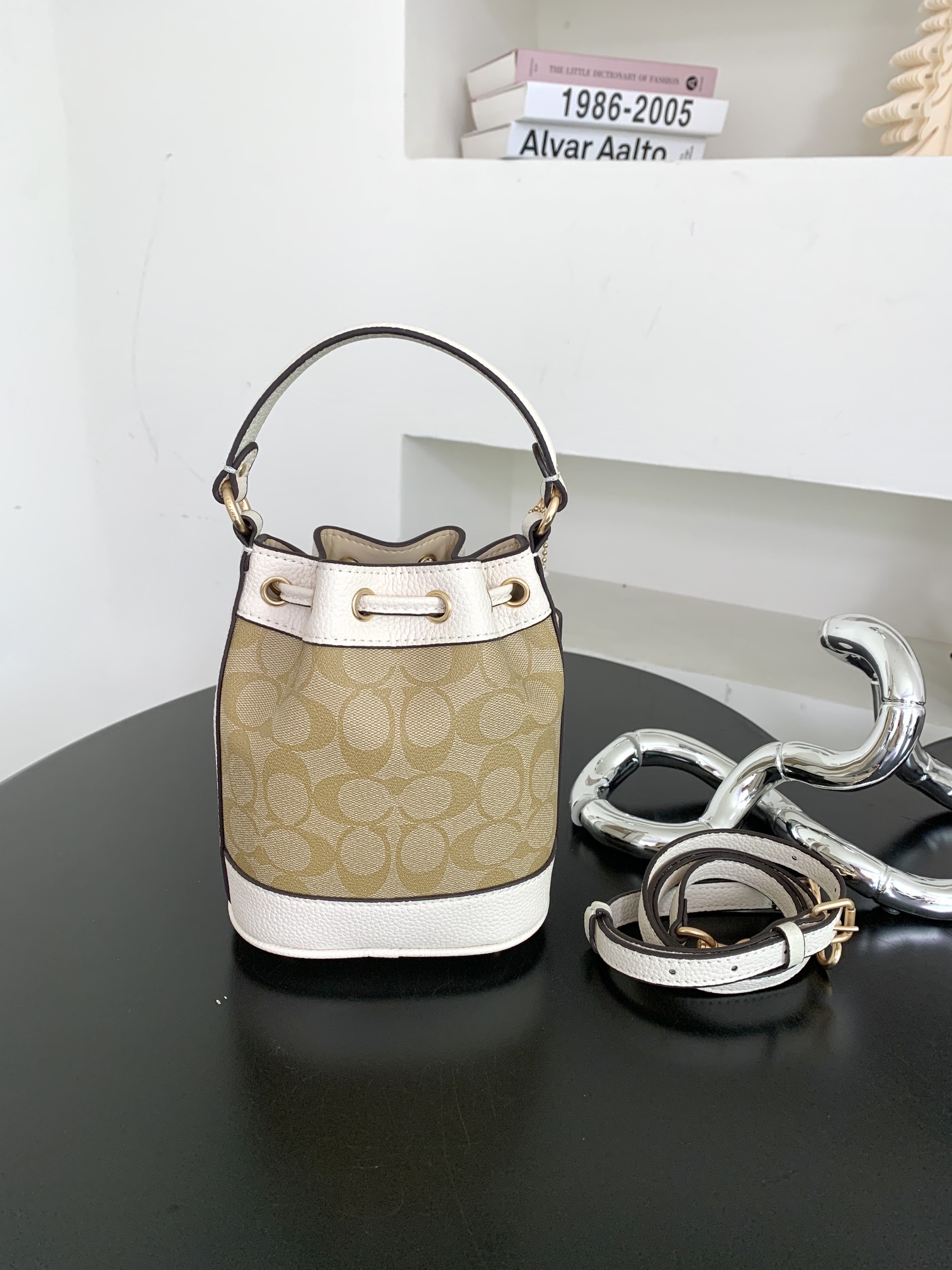 杏老花 美しいデザインと高品質のバランス