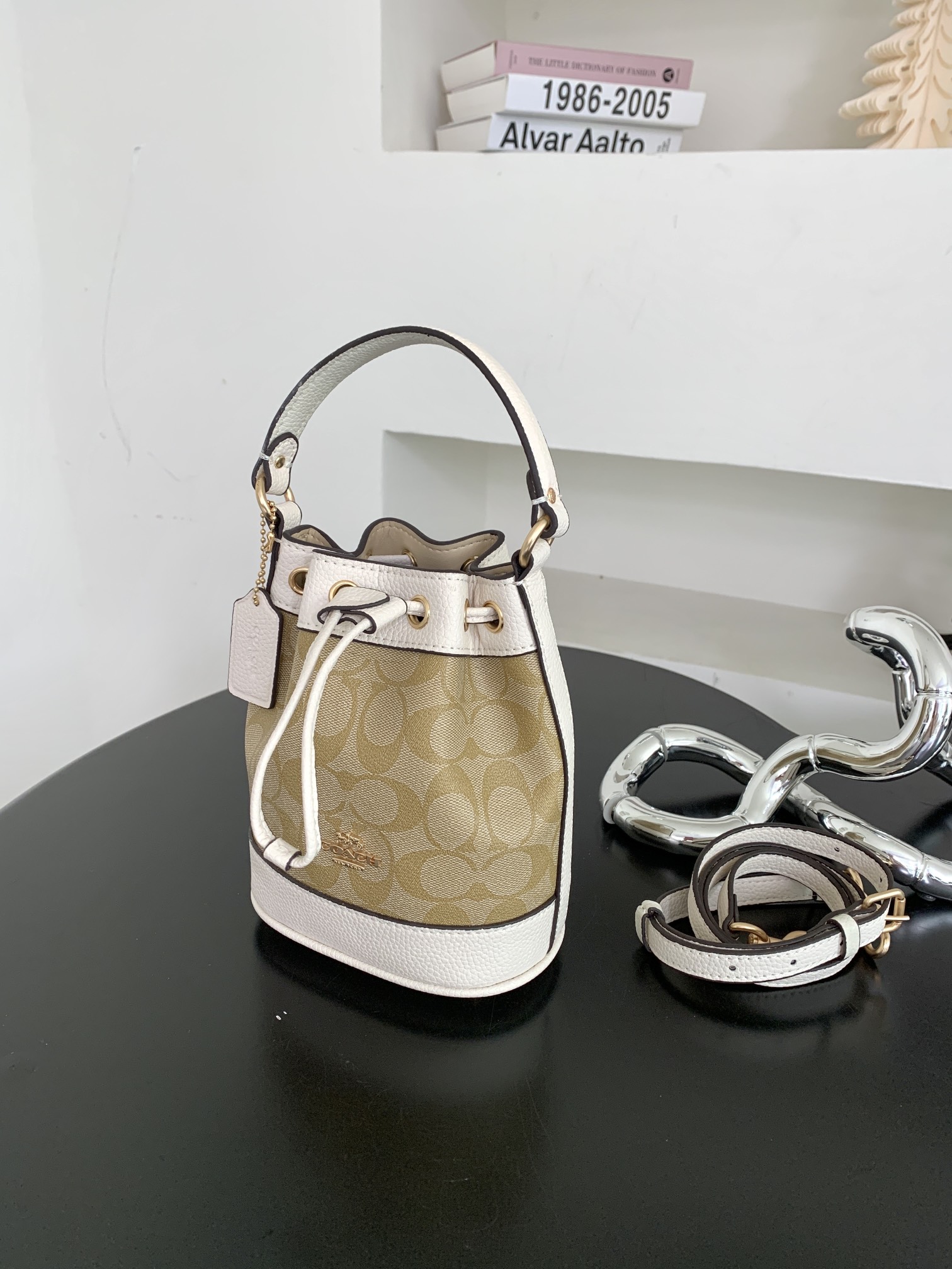 杏老花 美しいデザインと高品質のバランス