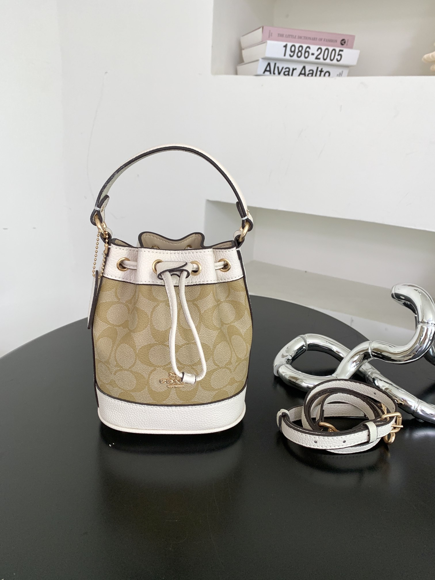 杏老花 美しいデザインと高品質のバランス