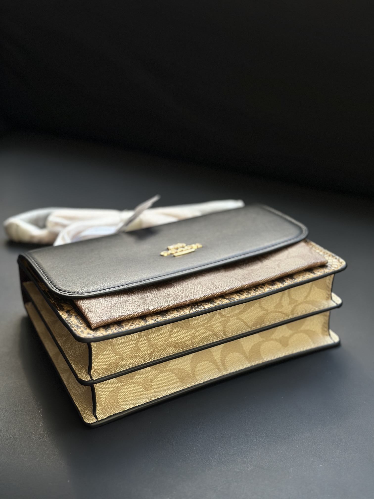 ブランド名 黑棕色配蛇纹 トートバッグ