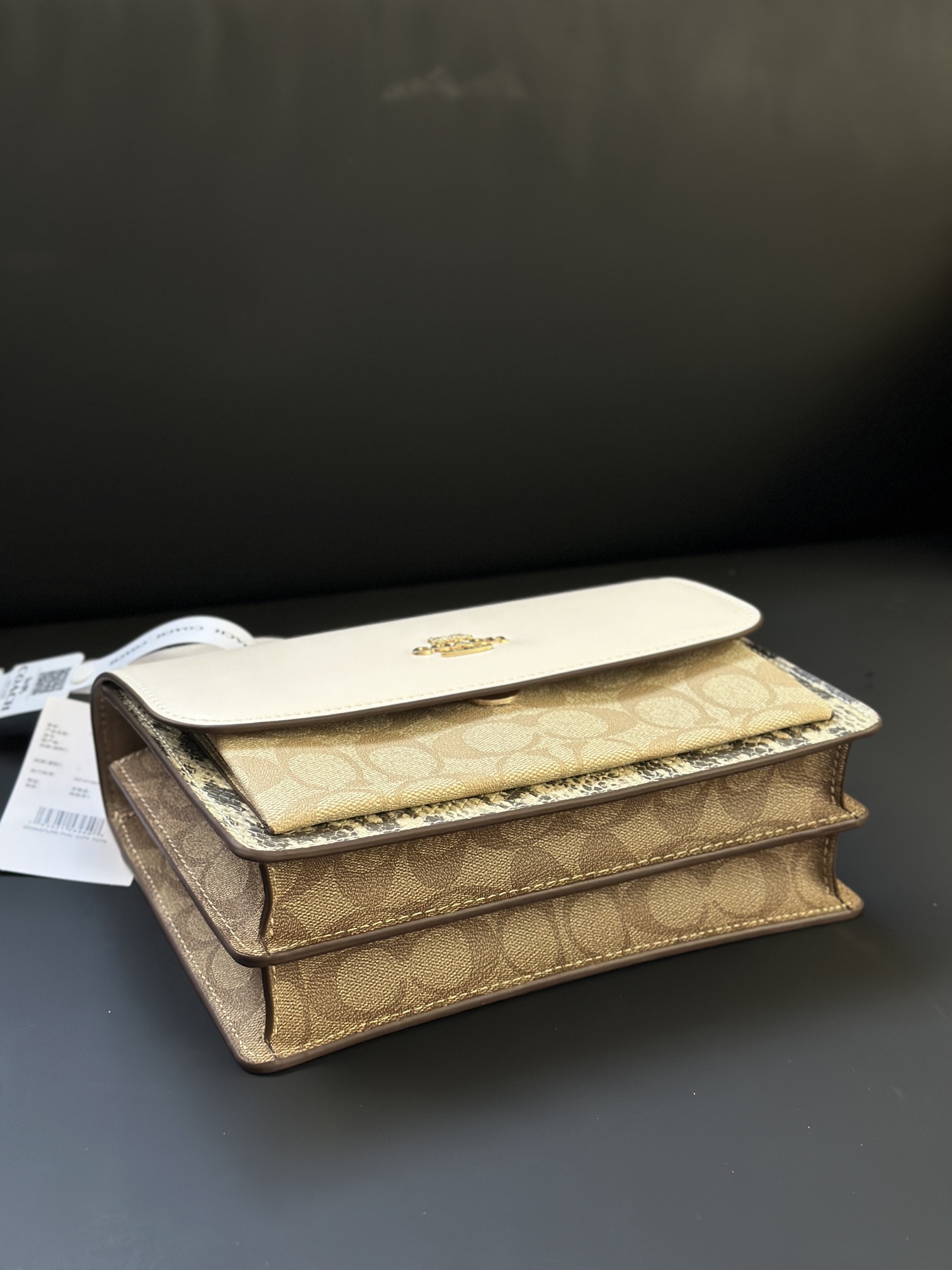 浅卡其拼蛇纹 スニーカー 560シリーズ