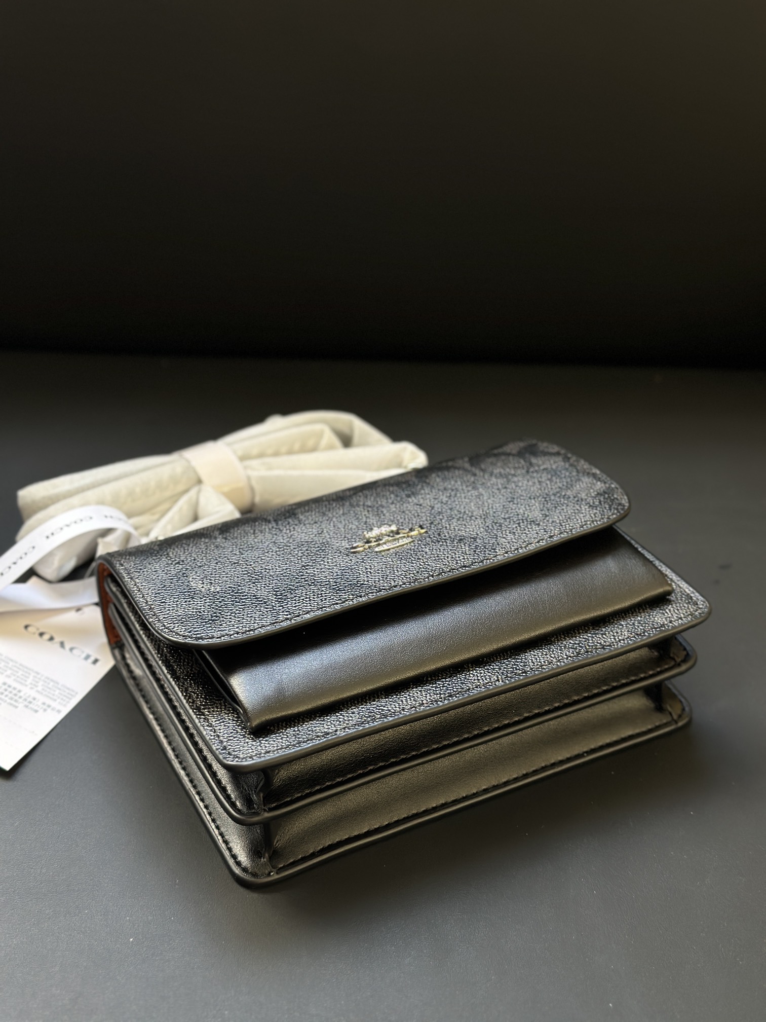 黑老花 トートバッグ 高級感あふれるデザイン