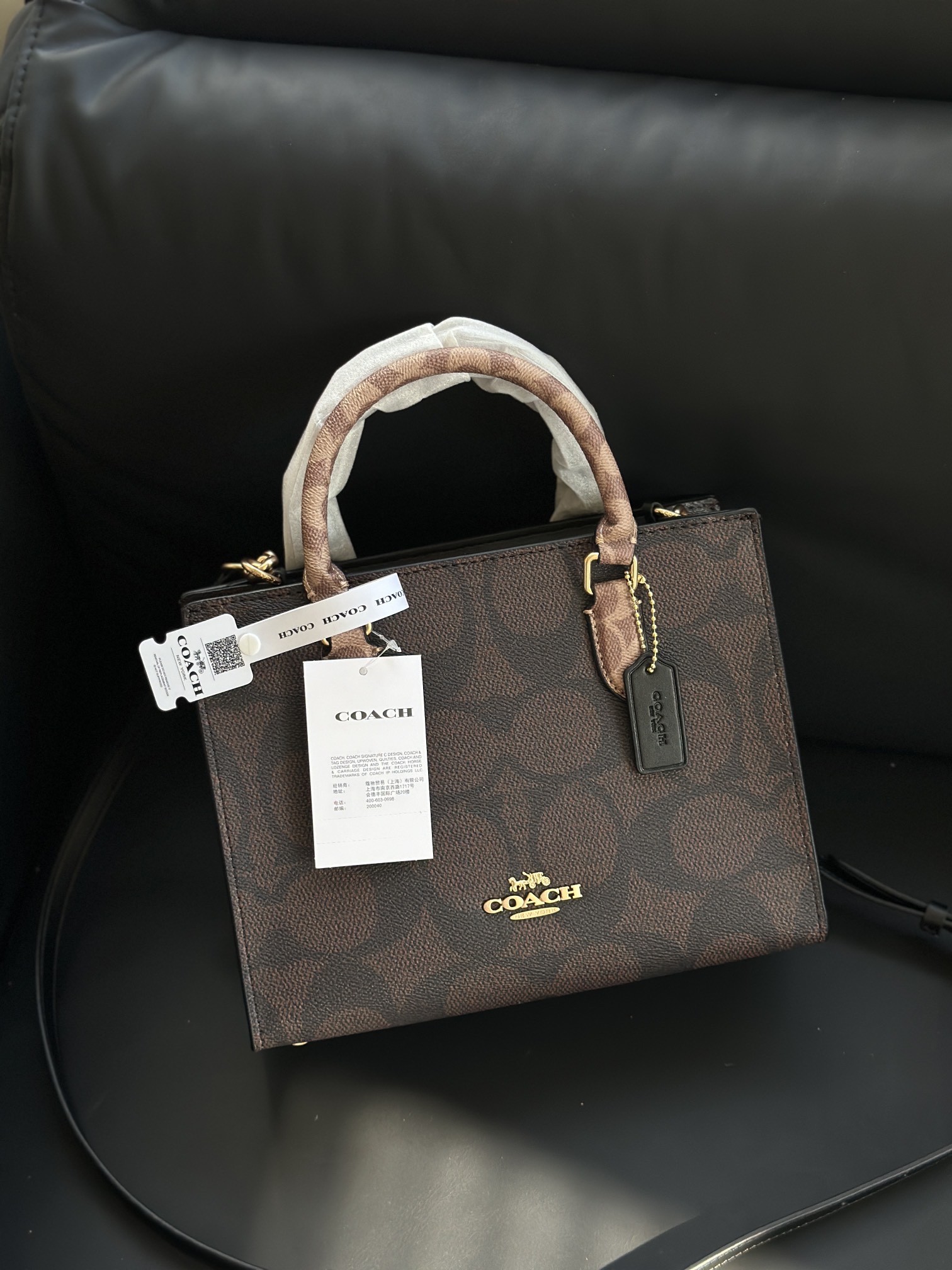 Maggie小托特バッグ - 上品なデザインで斜め掛けも可能