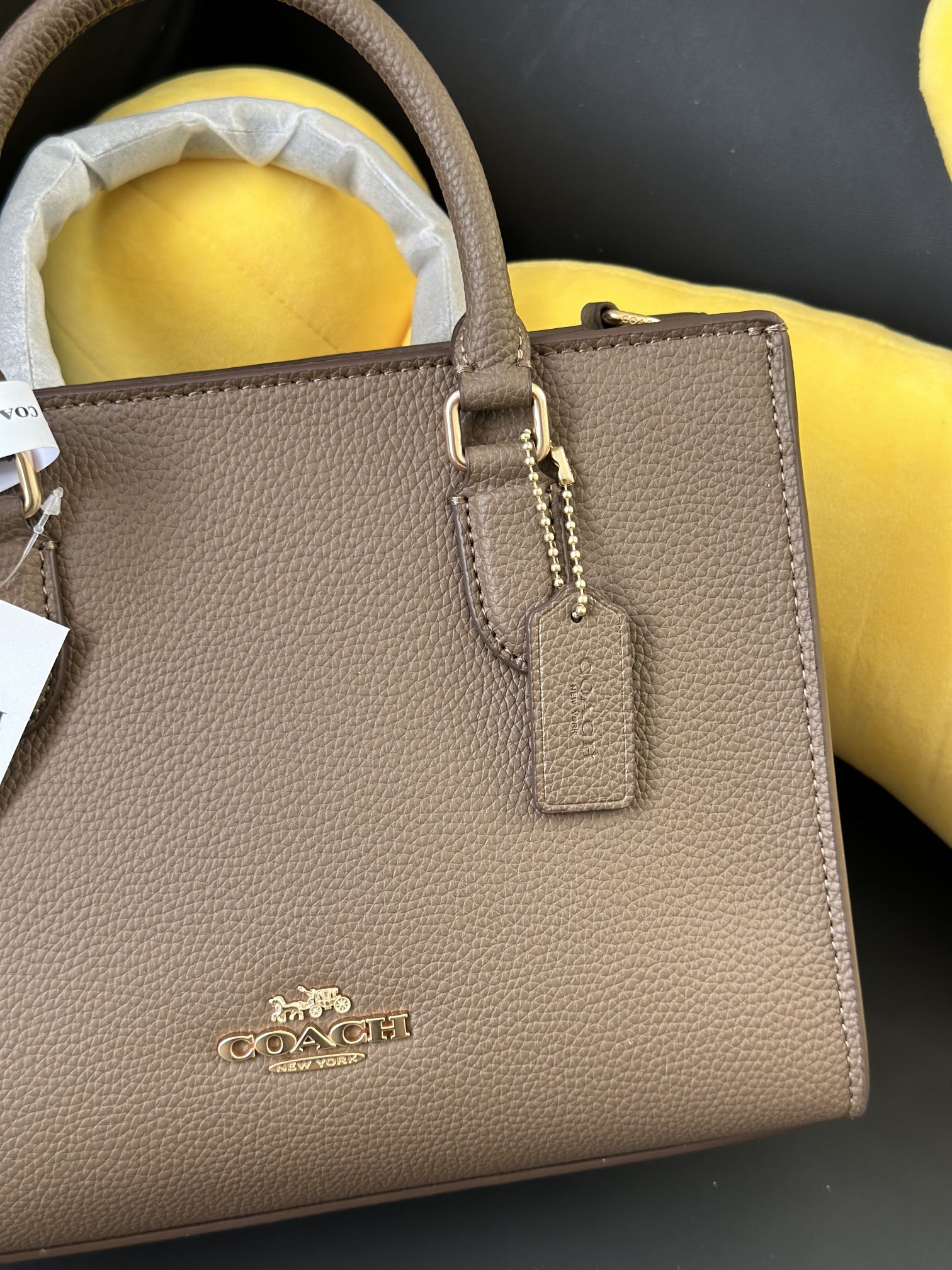 COACH深石灰色ビジネス小方包 - シンプルで機能的なデザイン