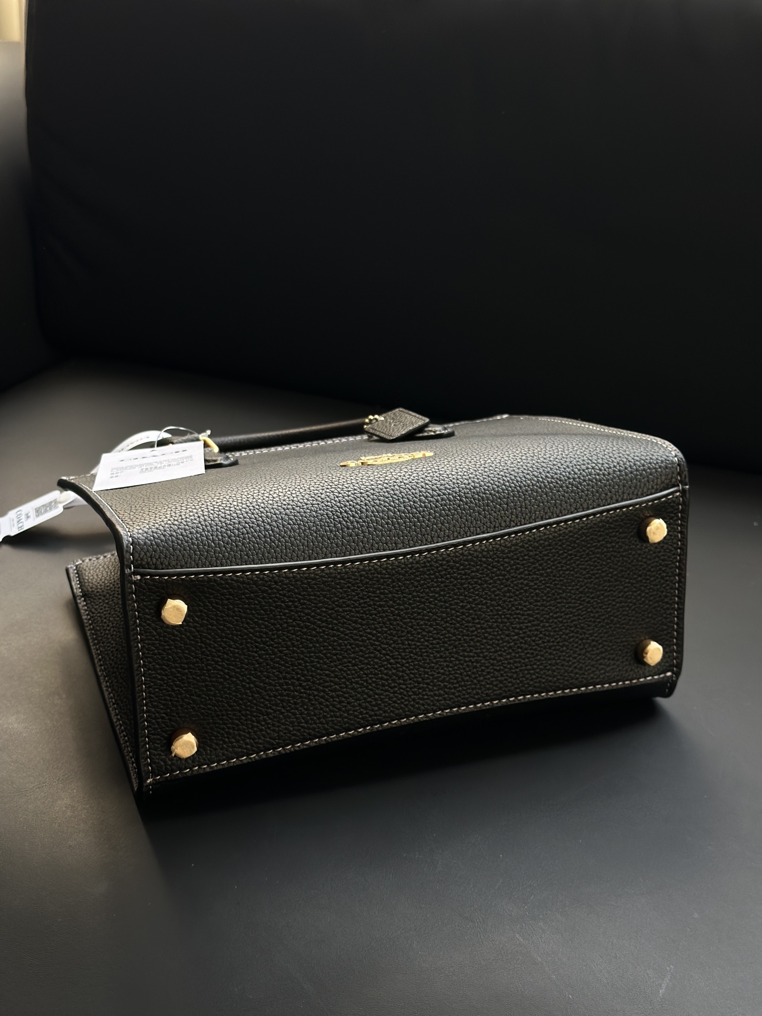 COACH 蔻驰 Maggie小黒包 - シンプルかつスタイリッシュなデザイン