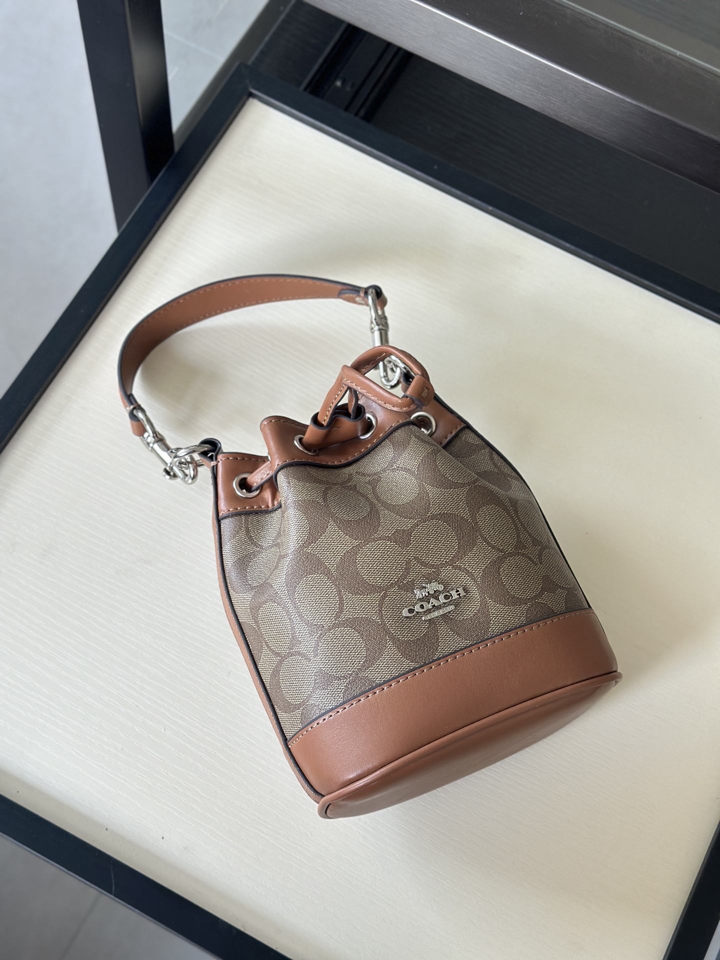 棕色老花 - 上品なデザインと快適なフィット感