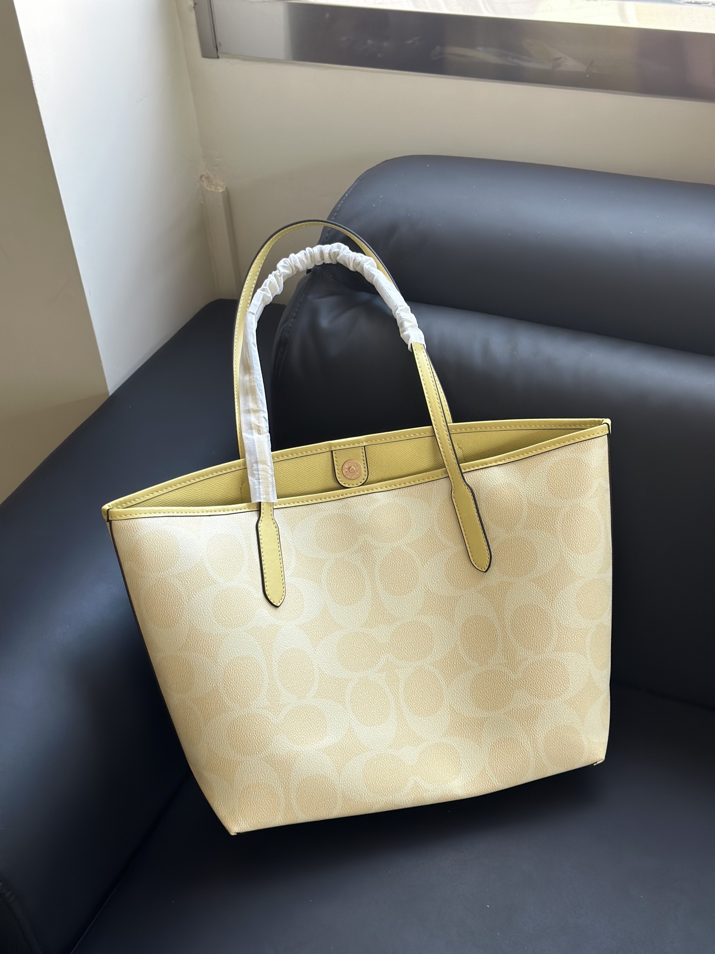 甘草黄 CAL49 - 機能性と美しさを兼ね備えたアイテム