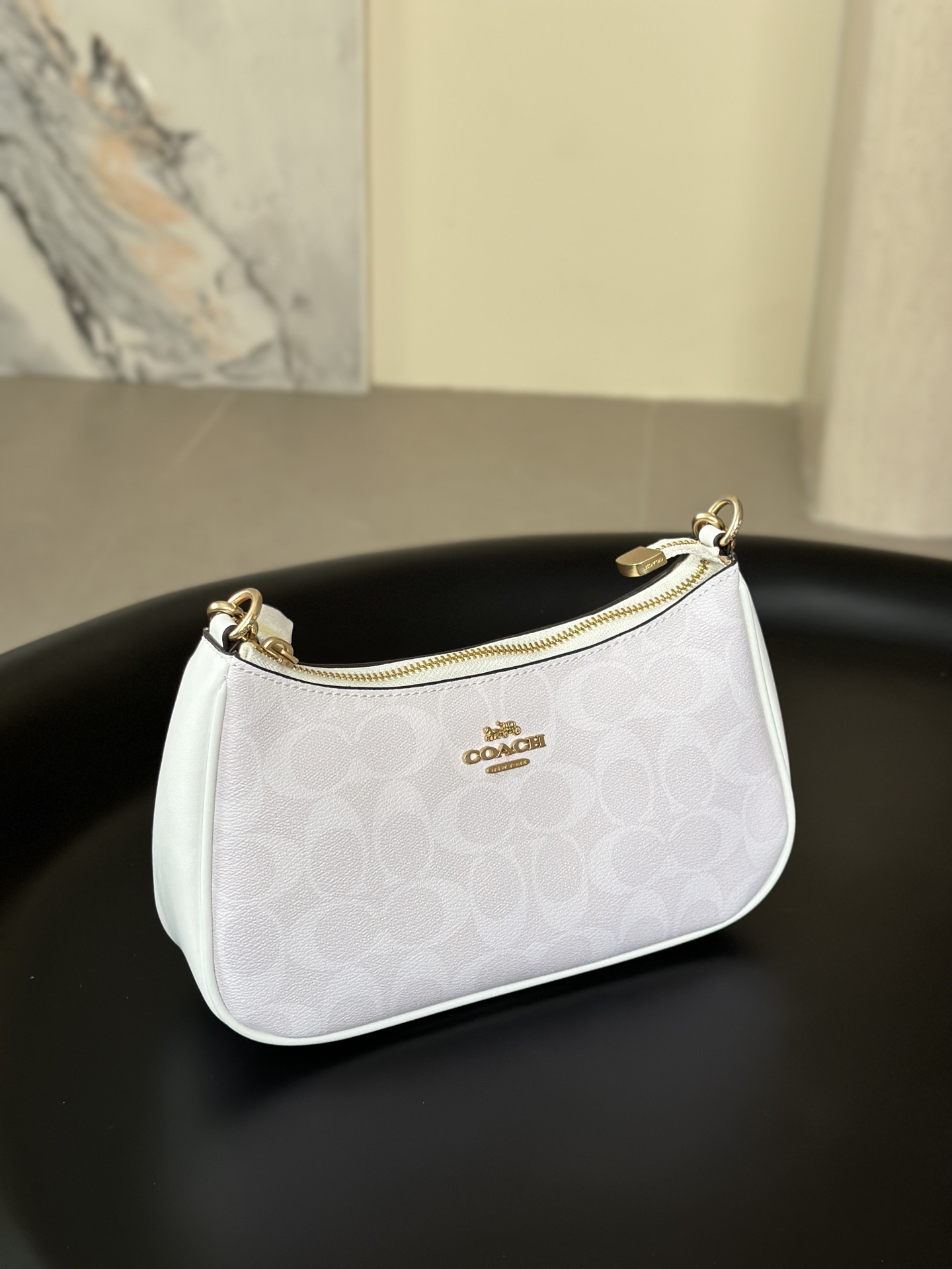 冰川白 スタイリッシュデザイン 高品質素材