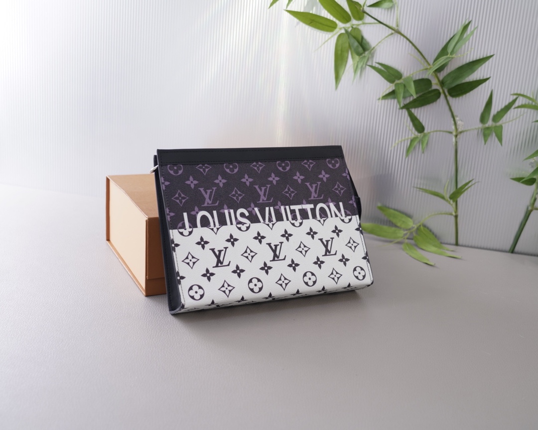 Louis Vuitton Designer
 Clutches & Pouch Bags Best Replica
 Cowhide